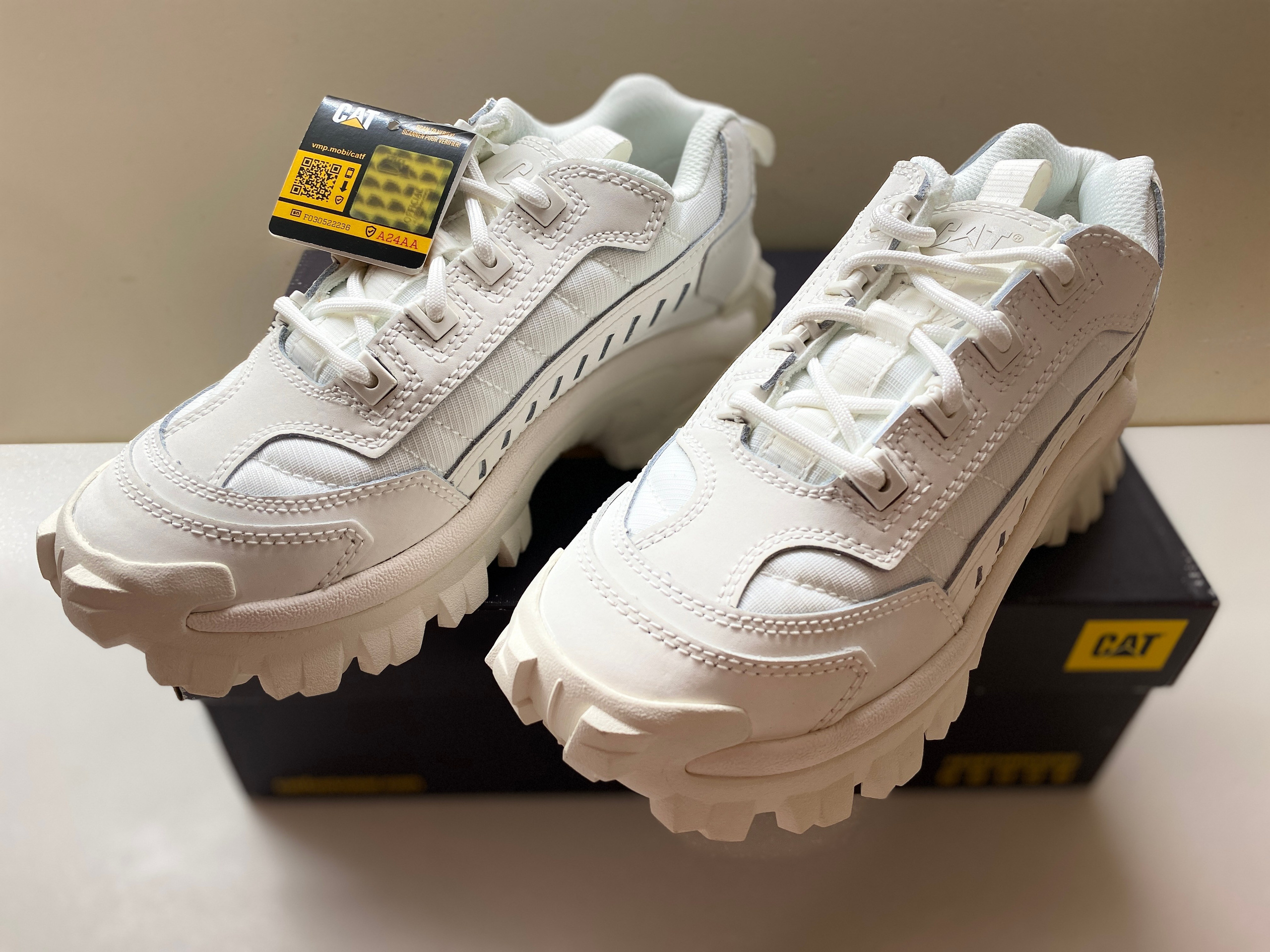 Спортивная обувь. Ваш байер во Франции