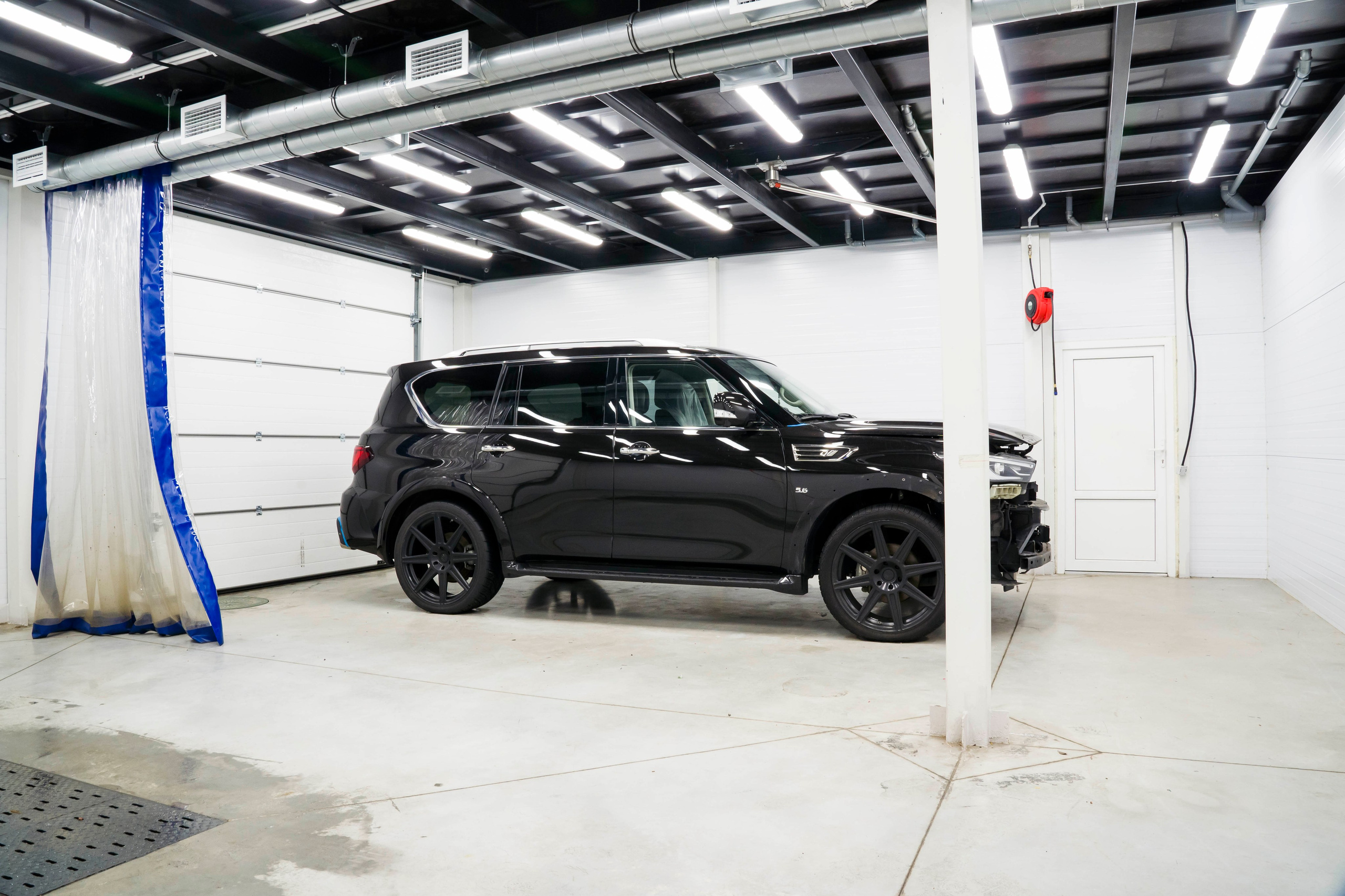 Съемка автосервиса автомойки. Фотограф в Санкт-Петербурге. Репортажная и все съёмки для бизнеса