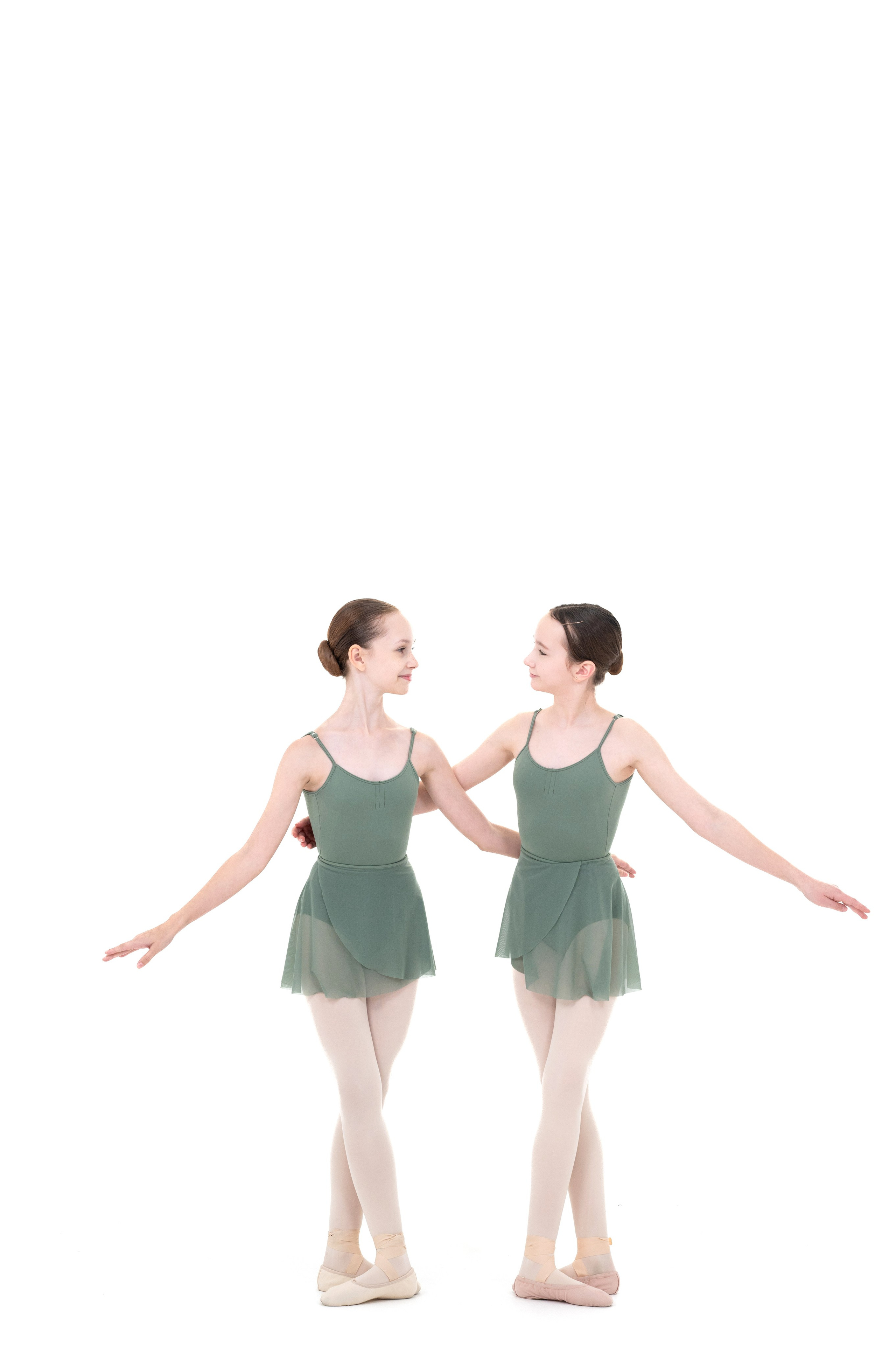 Выпускной альбом хореографичесского коллектива «Пилигрим». Фотограф новорожденных, семейный детский в Тюмени Татьяна Морозова