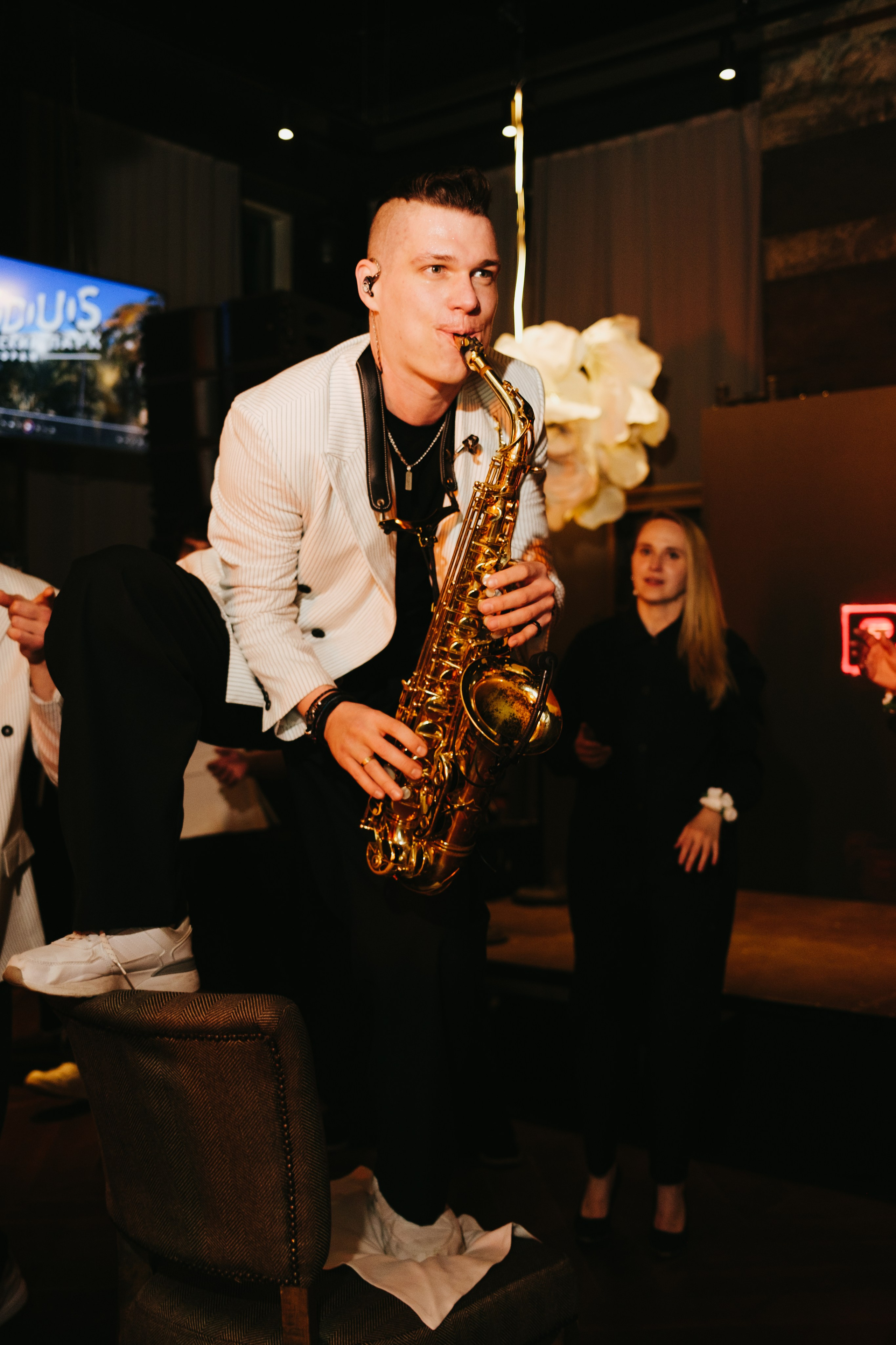 Корпоратив в Сириусу (Адлер) 10 лет компании. Свадебный фотограф Денис Ожигин в Краснодаре и крае. Эмоциональная и стильная съемка вашего дня