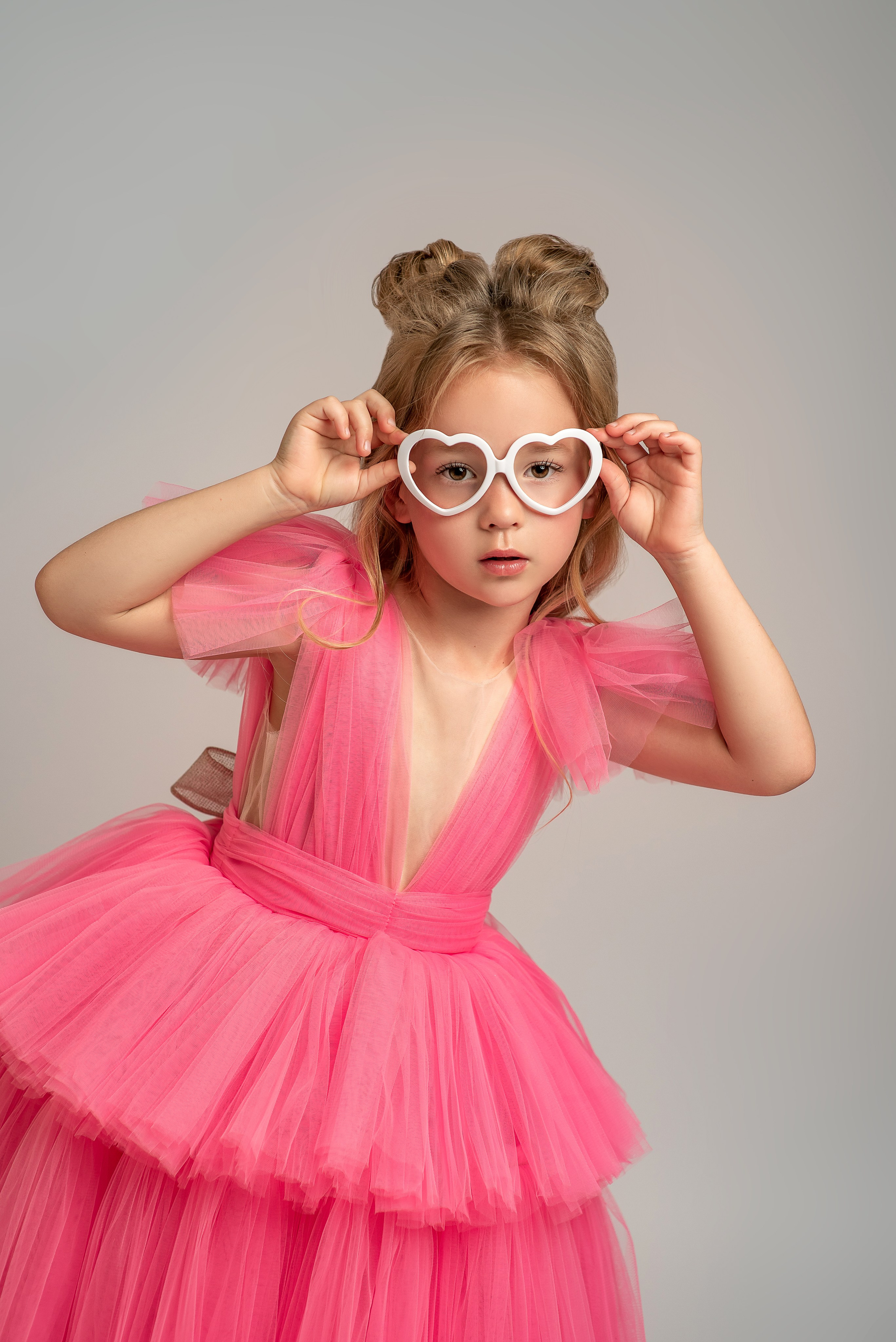 Полина пионы, гартензия. Семейный и детский фотограф Наталья Горда