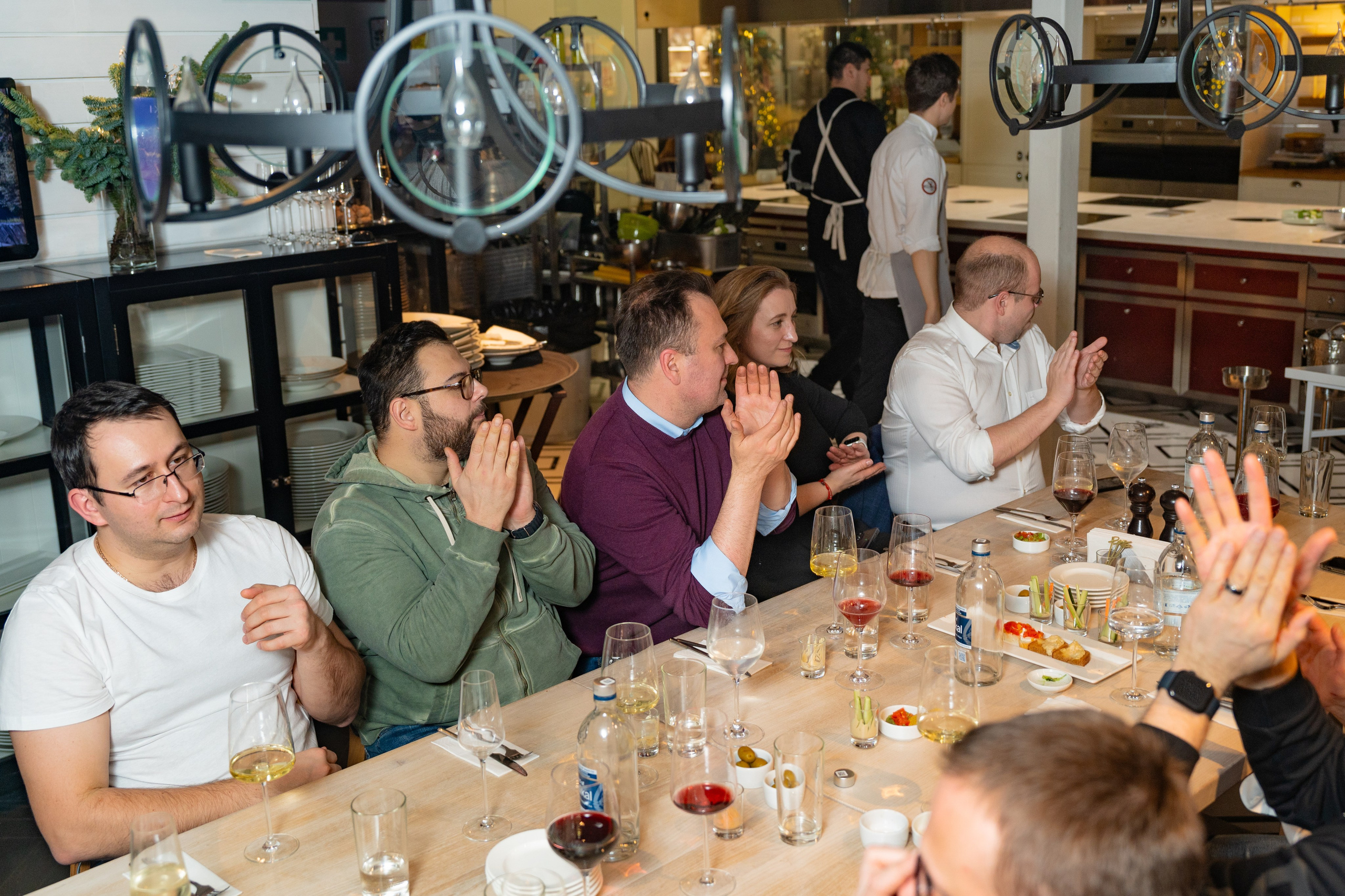 NOVIKOV SCHOOL — Умами зал. Фотограф Никита Комаров