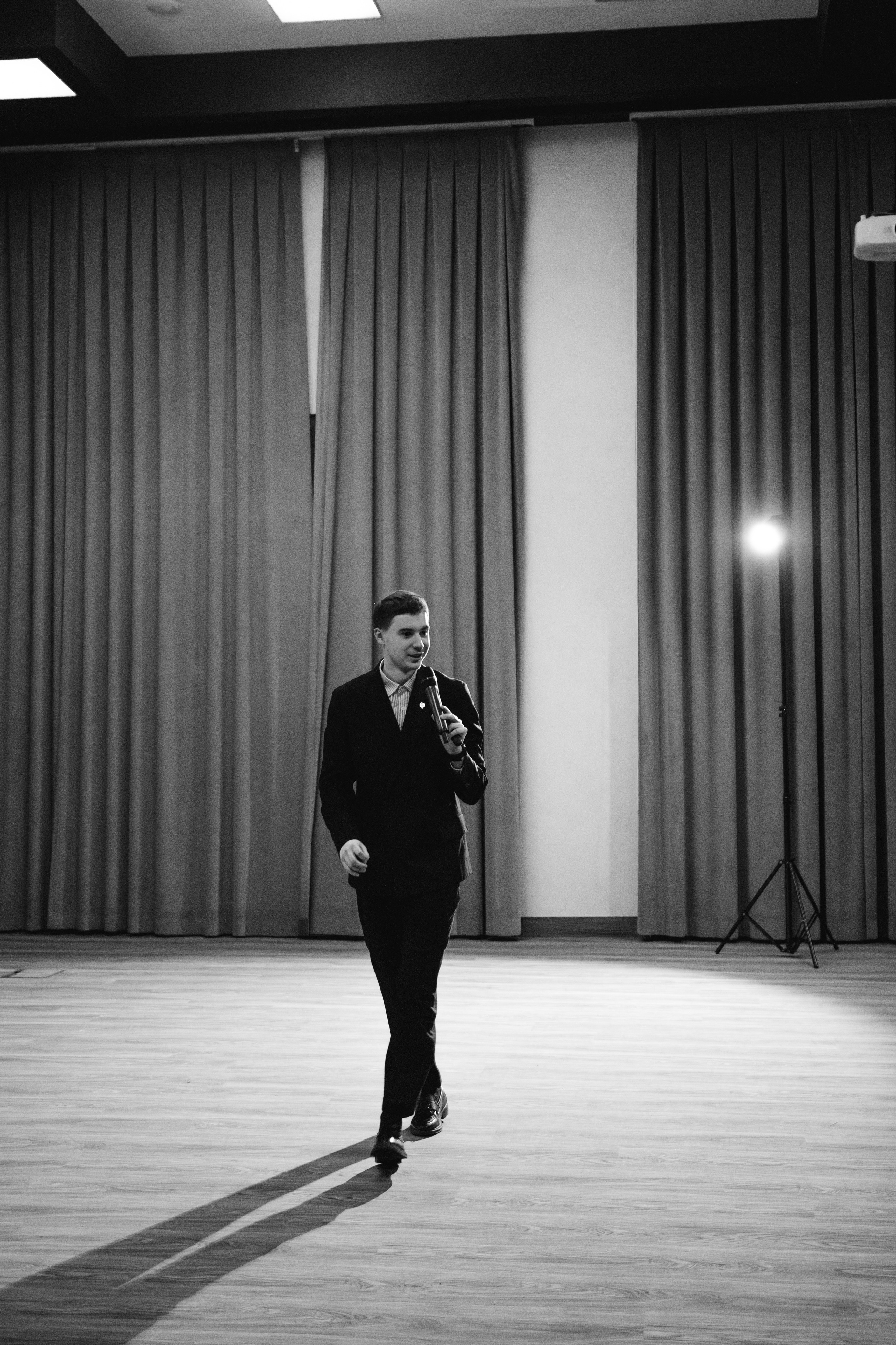 РУССКИЙ ЭКСПРЕСС