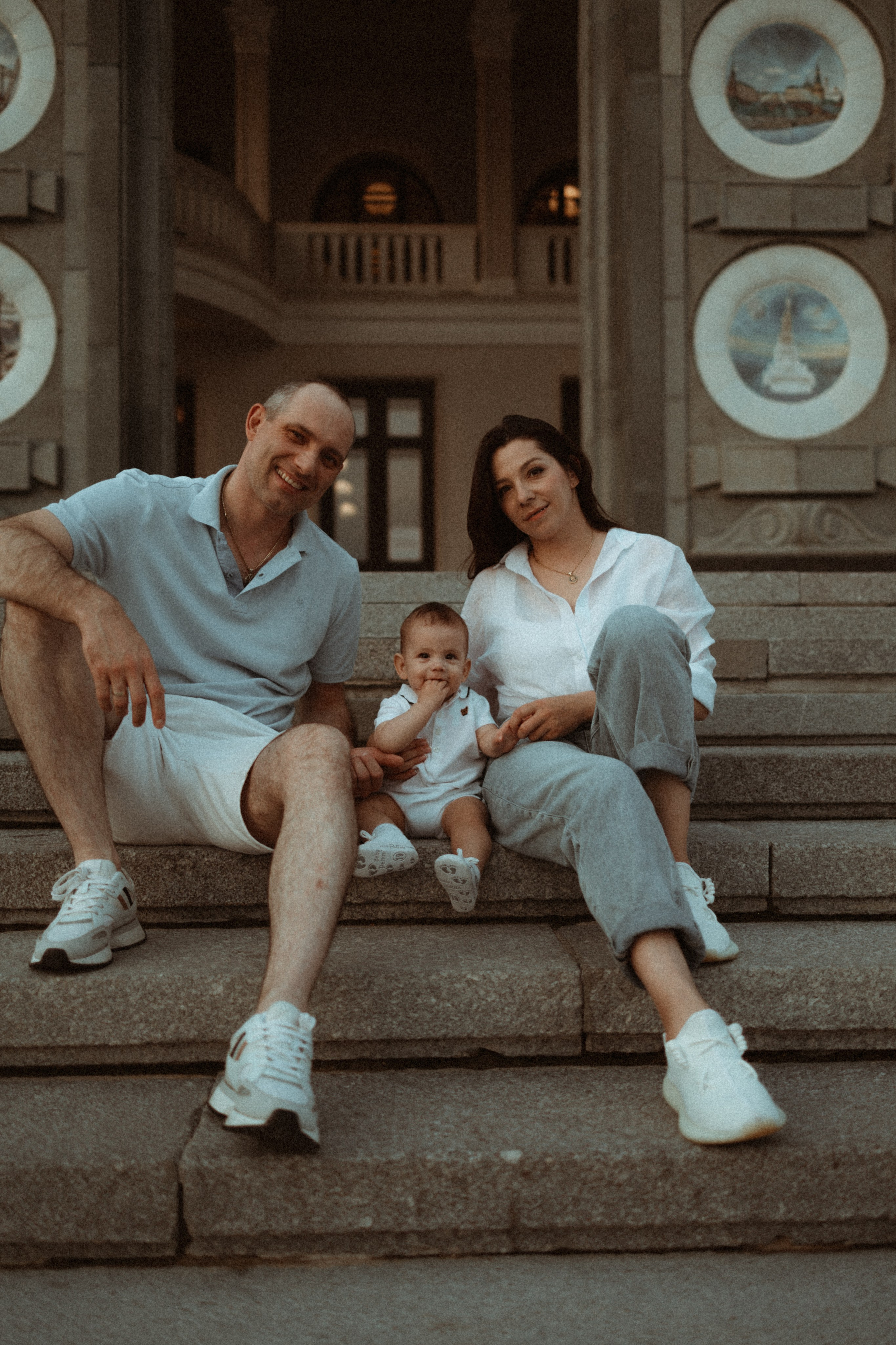 Прогулочная семейная фотосессия на Речном вокзале. Семейный фотограф в Москве и Люберцах Юлия Гуськова