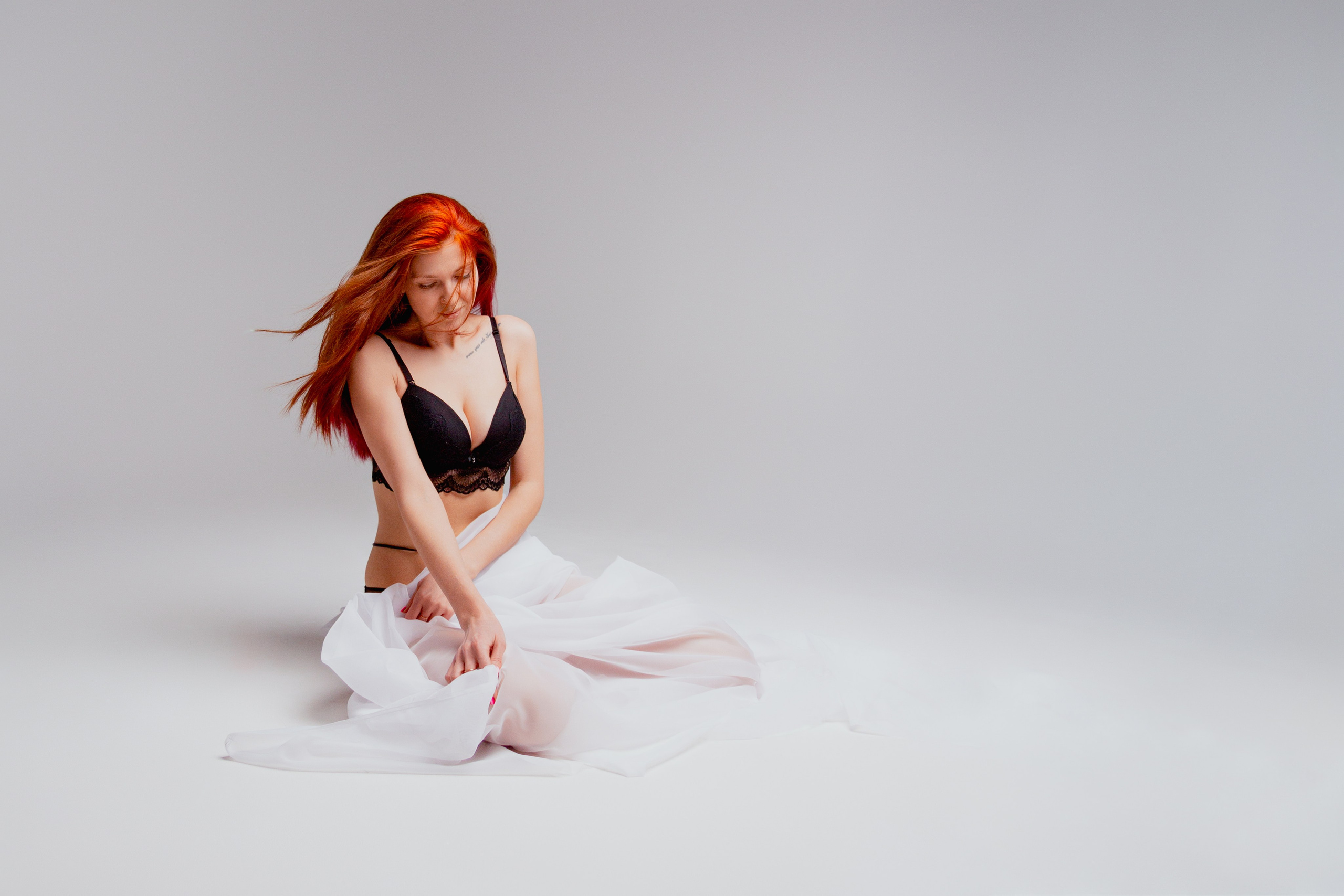 фотосессия в циклораме девушка.