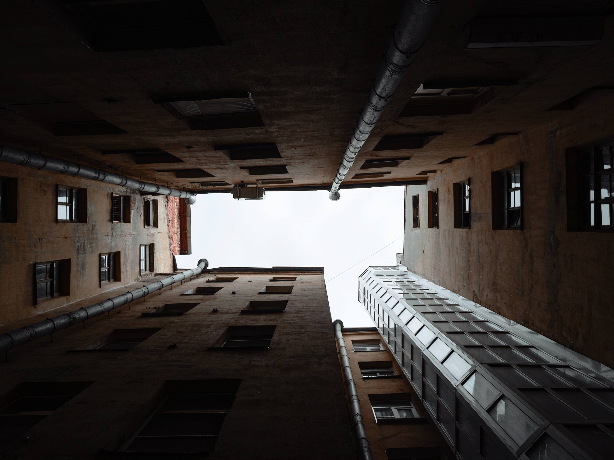 Yard well. Viktor Garshnep Documentary Photographer