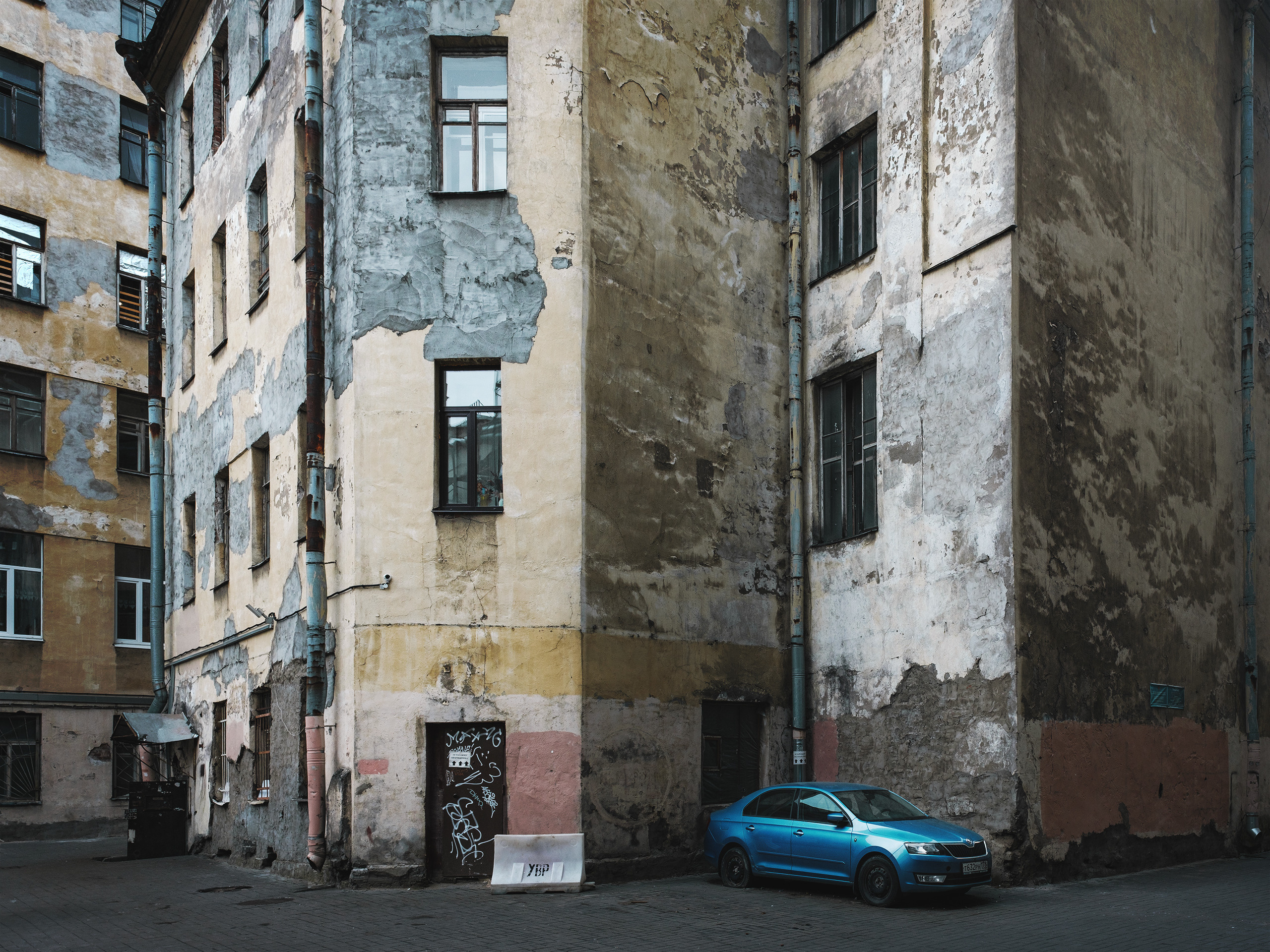 Yards. Viktor Garshnep Documentary Photographer