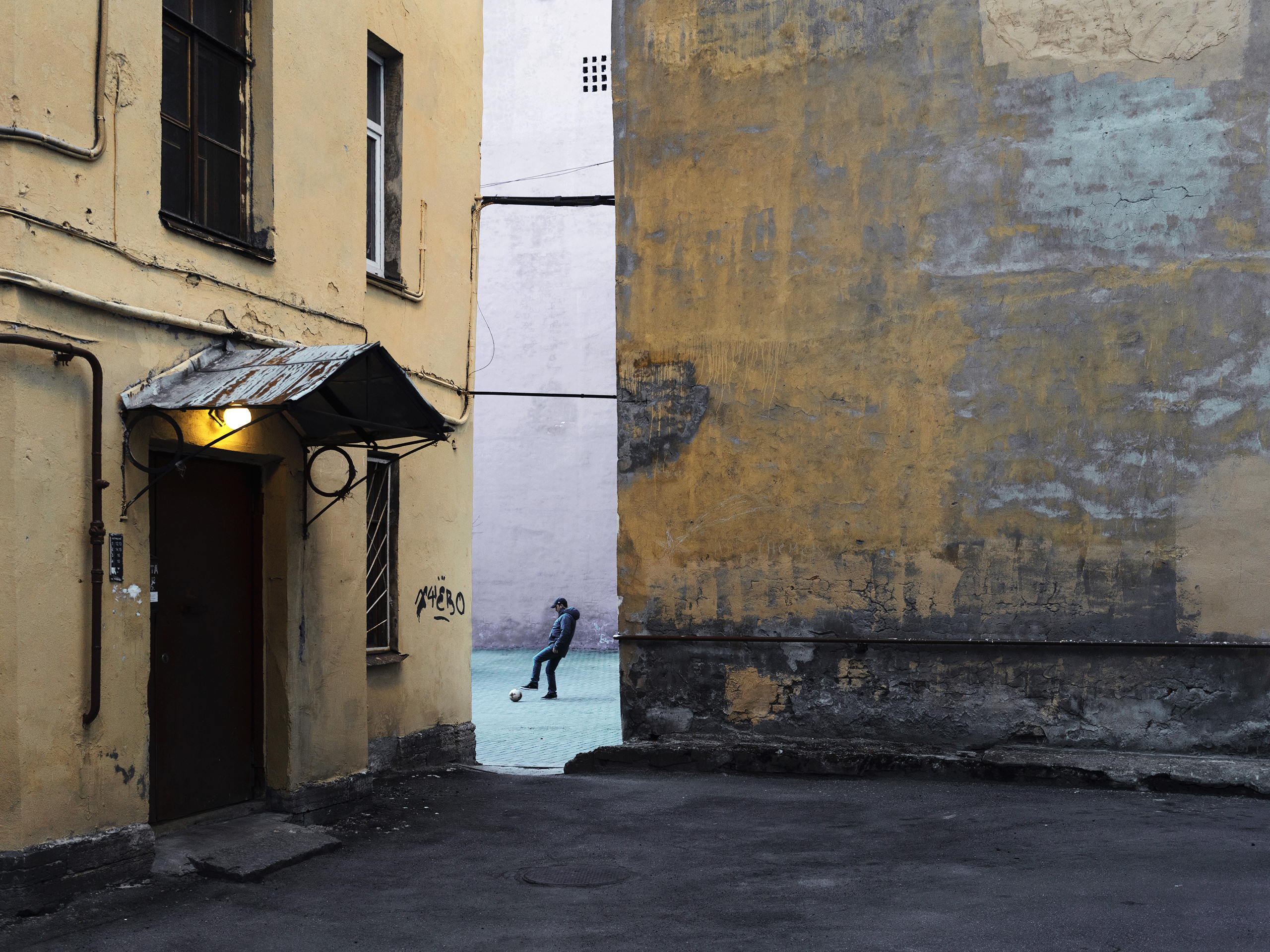 Yards. Viktor Garshnep Documentary Photographer