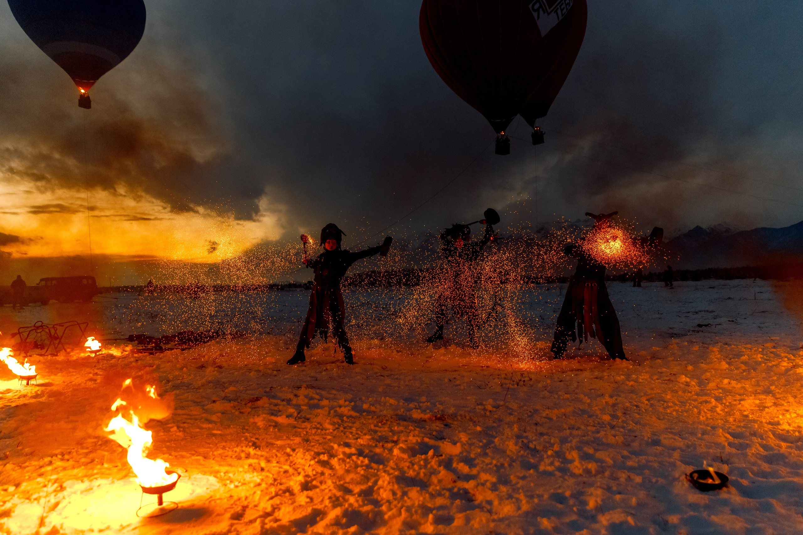 ЯБЛОКИ НА СНЕГУ. Свадебный фотограф Иркутск, репортажный фотограф Иркутск