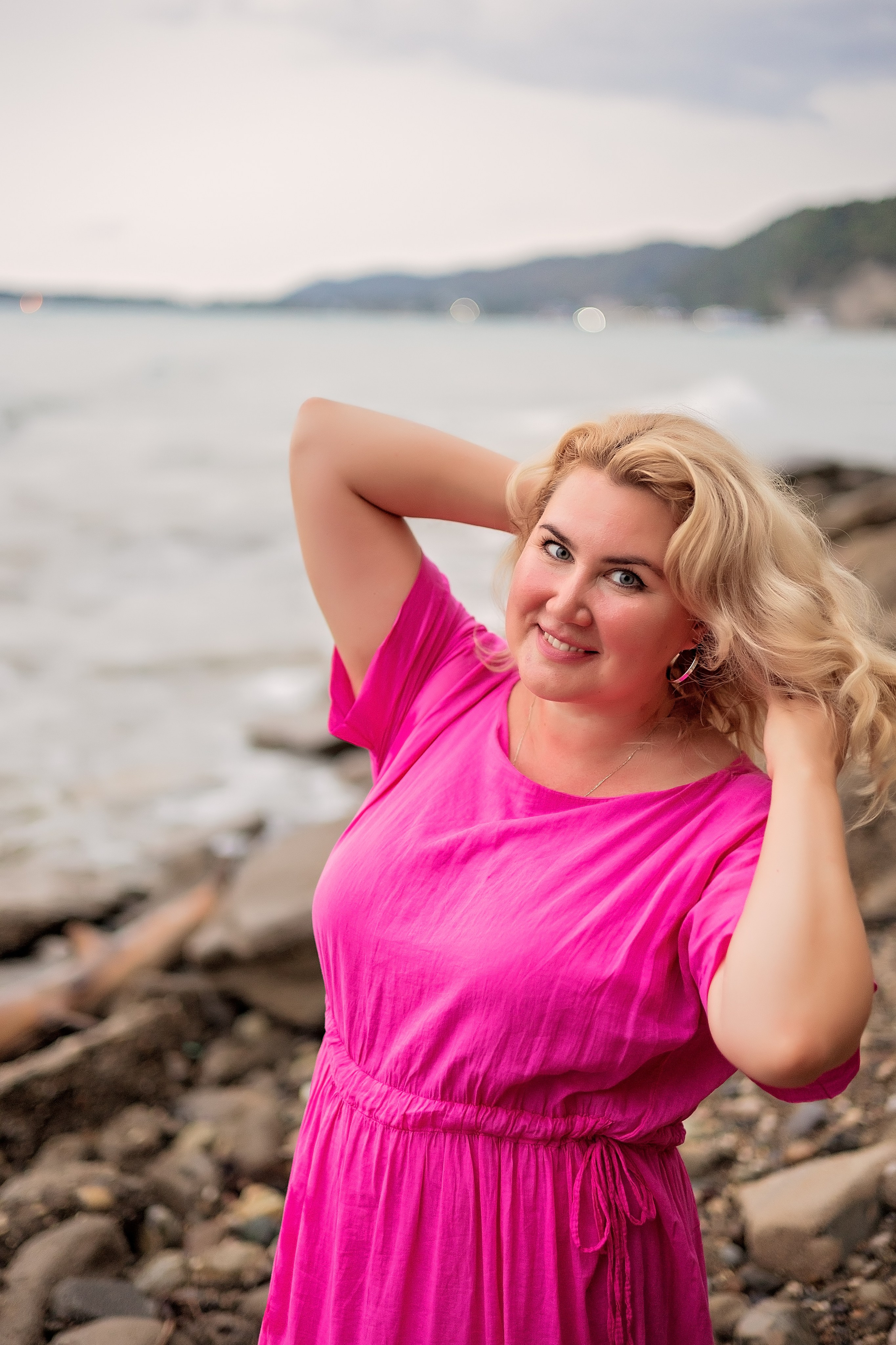 Девушка и море. Свадебный и семейный фотограф в Абхазии Эля Цишба