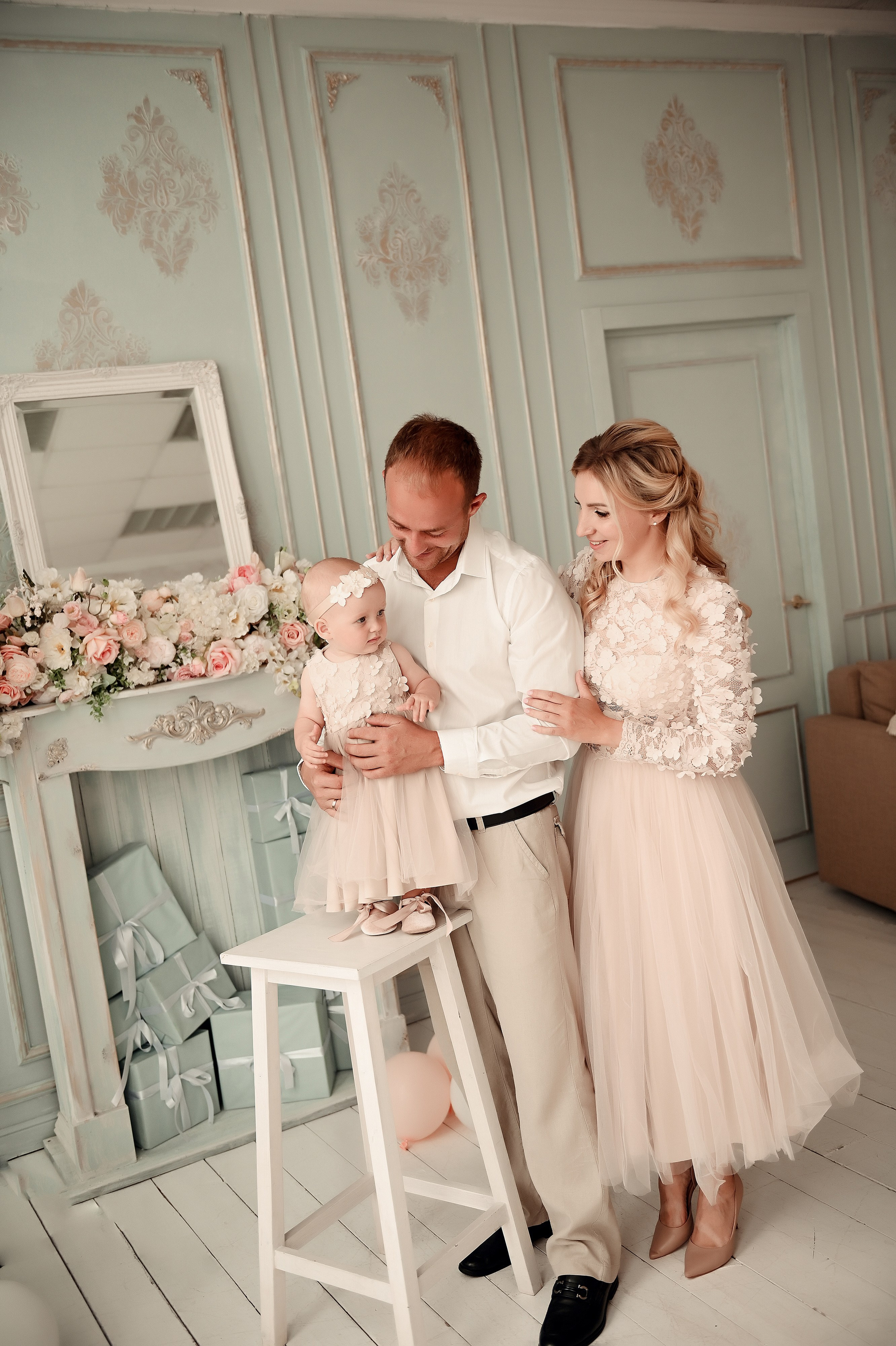 Семейная на 1 годик. Свадебный, семейный, детский, контент фотограф в Омске Максим Ильин