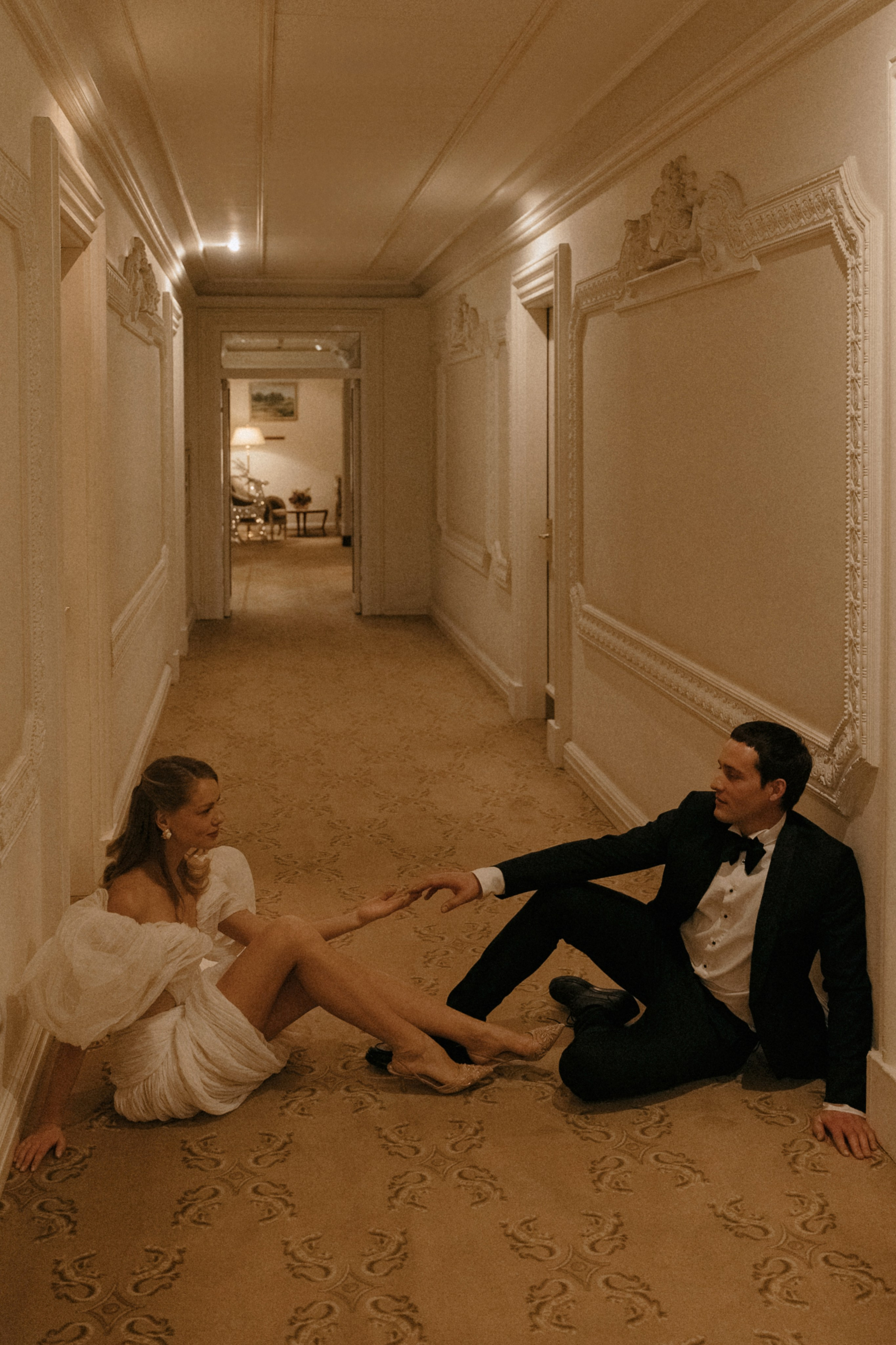Свадебная фотосъемка в отеле Савой. Свадебный фотограф Москва