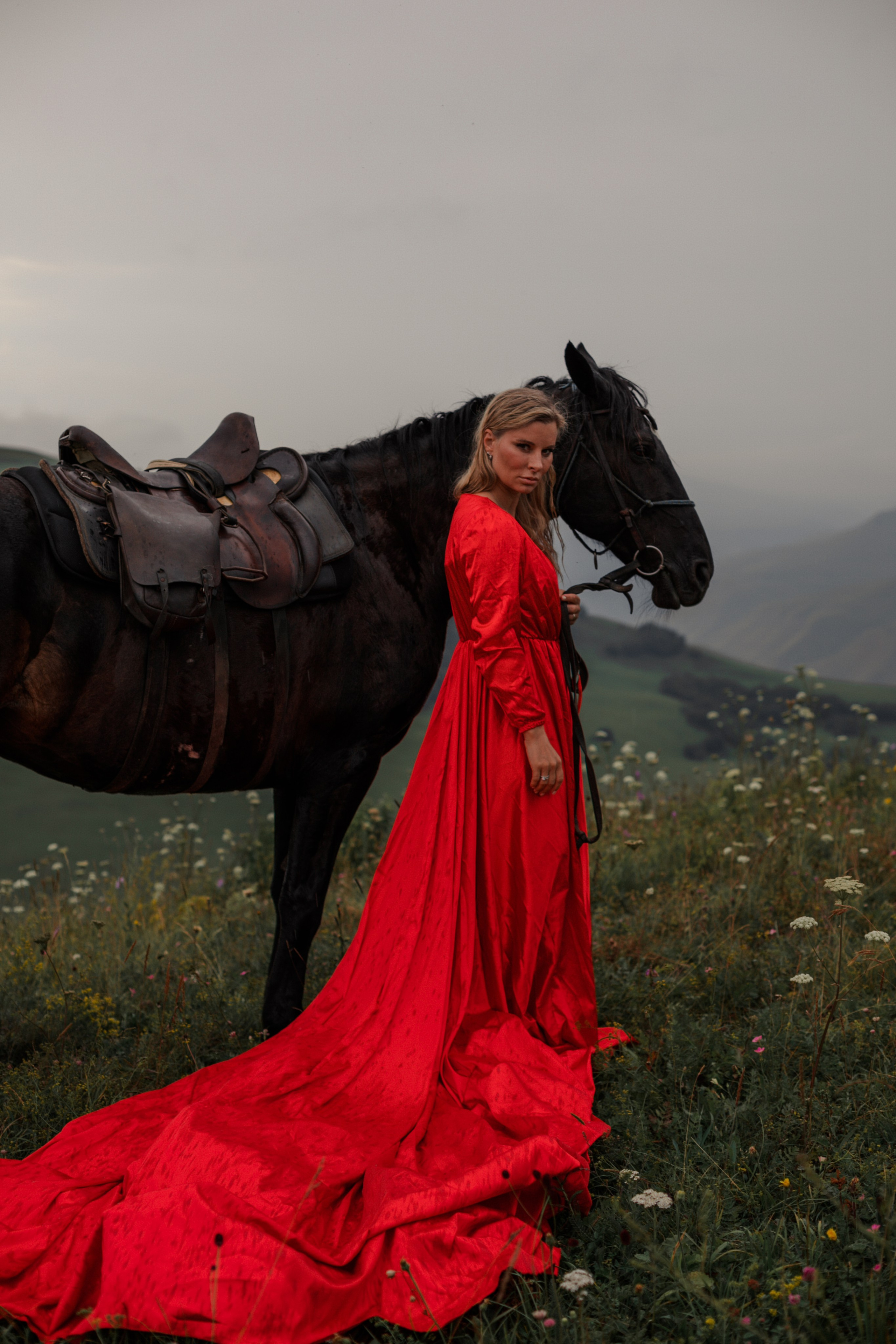 фотосессия в горах· фотограф в горах кавказа· семейная фотосессия в горах· свадебная фотосессия в горах· фотосессия на эльбрусе· фототур в горы· фотограф на природе· фотосъемка в стиле натура· портрет на природе· выездная фотосессия,свадьба в горах,свадебный фотограф в горах,фотограф Домбай,фотограф Архыз,фотограф Эльбрус,фототур в горы,фототур Кавказ