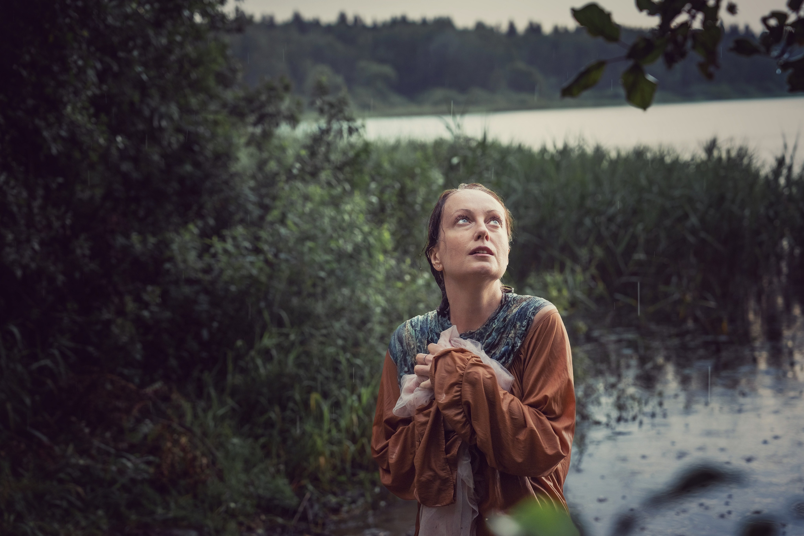 Женский портрет на природе