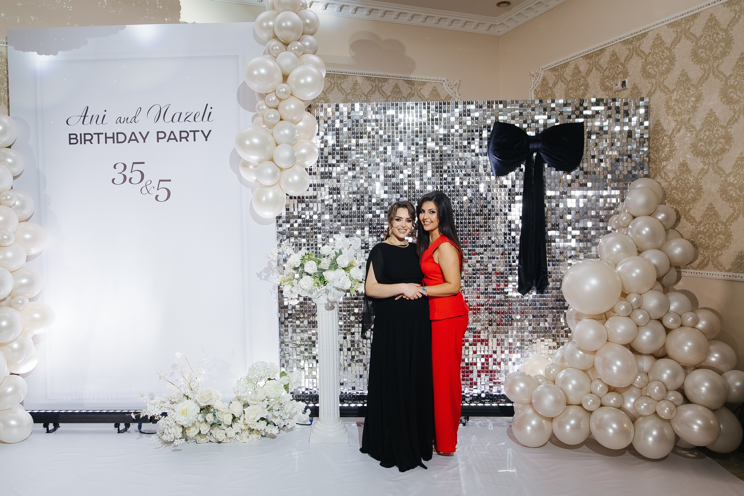 Ани и Назели. 35&5 День рождения, «Янтарь». Фотограф в Красноярске Надежда Воскресенская