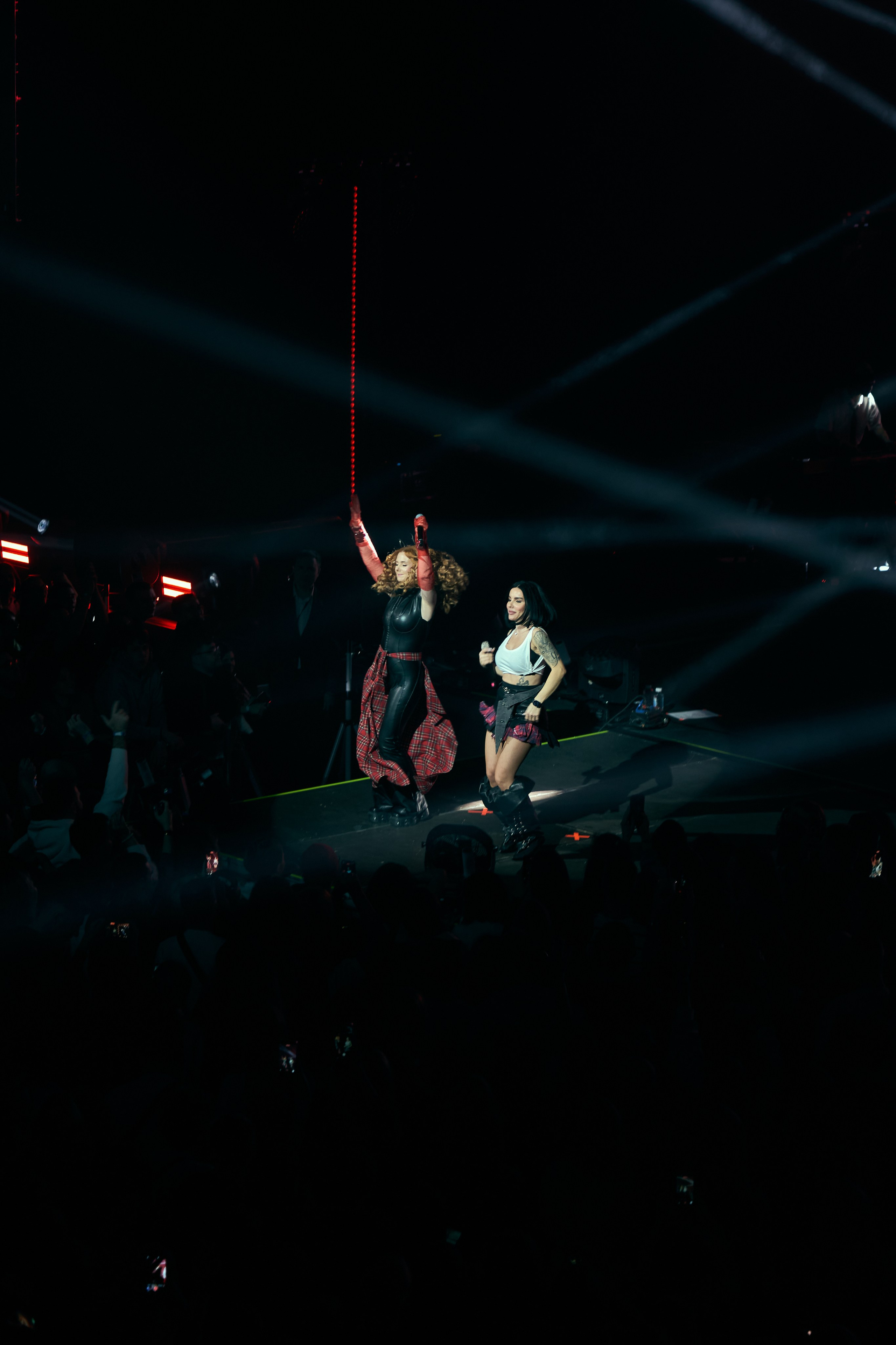 T.a.t.u. Репортажный фотограф мероприятий и концертов в Екатеринбурге