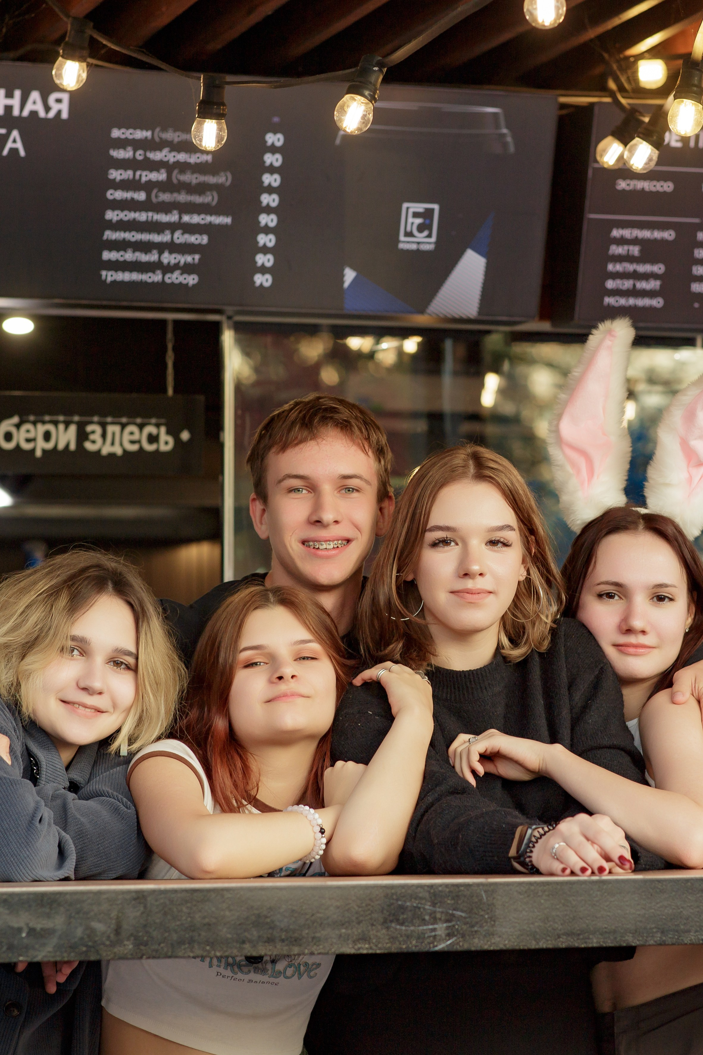 Уличная фотосессия выпускников. Школьные выпускные альбомы в Белгороде