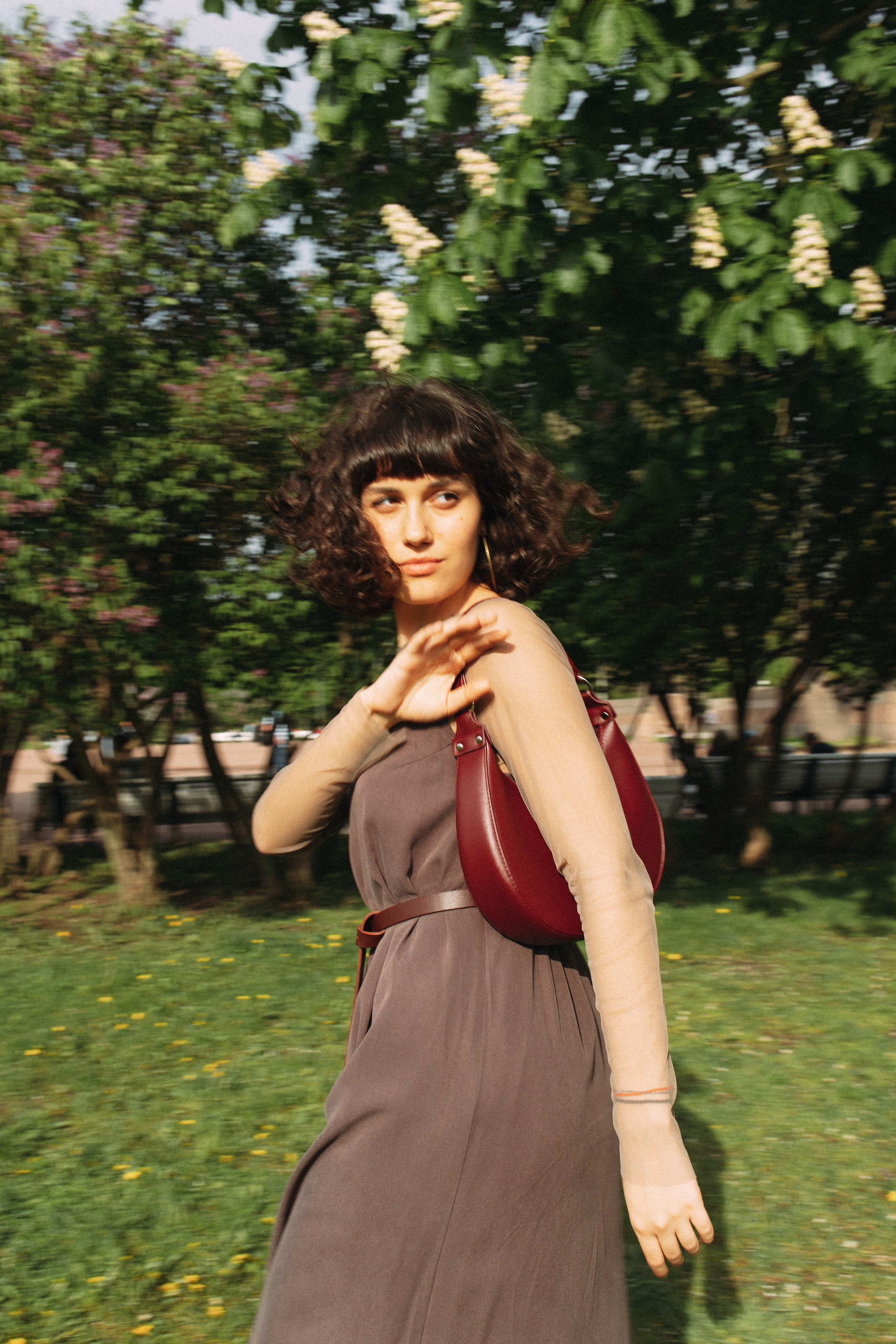 В цветении сирени. Портретный фотограф в Санкт-Петербурге