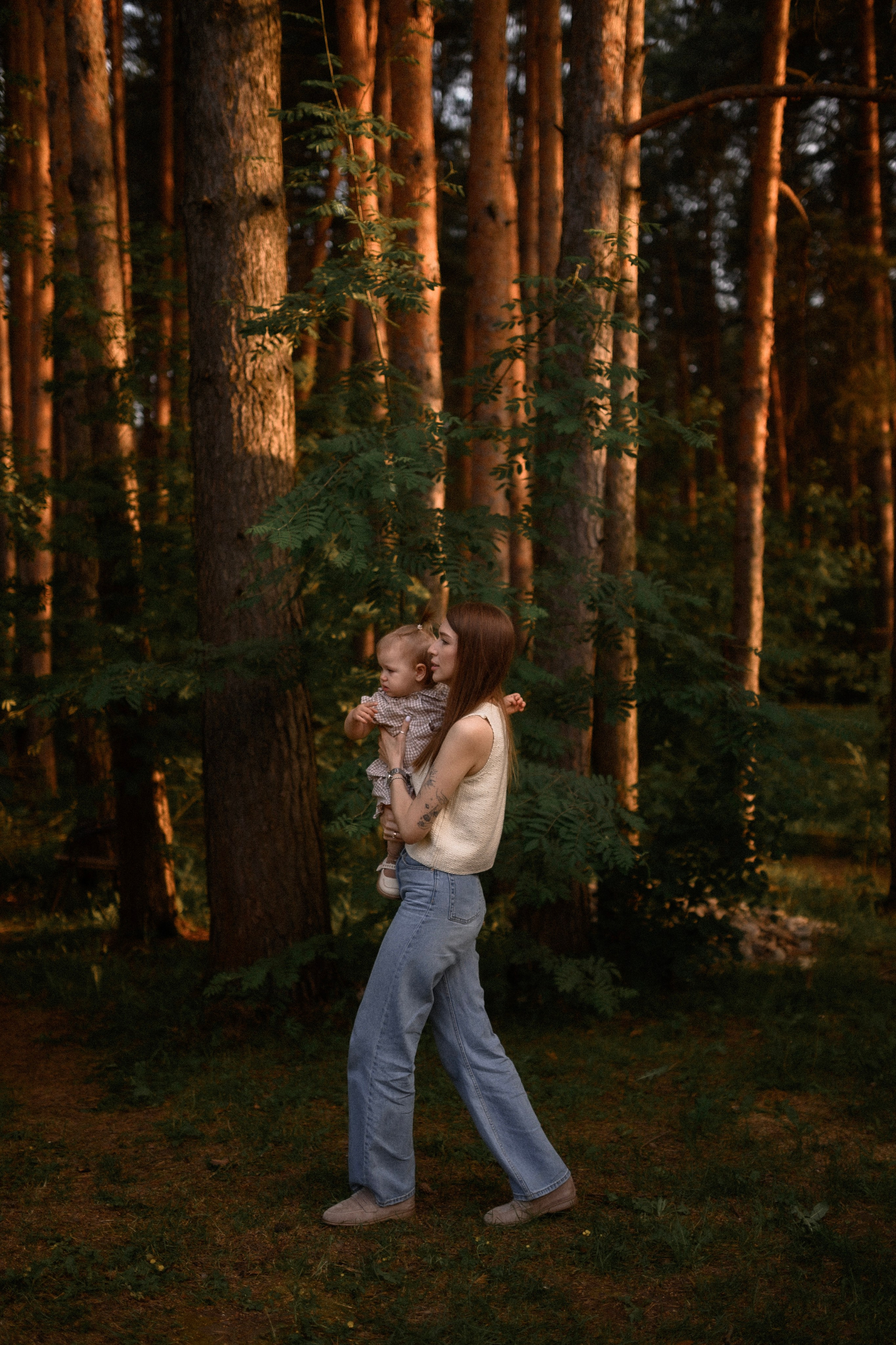 Надя и Алиса в ресторане Кедр. Семейный и свадебный lifestyle-фотограф в Москве Мария Петрова