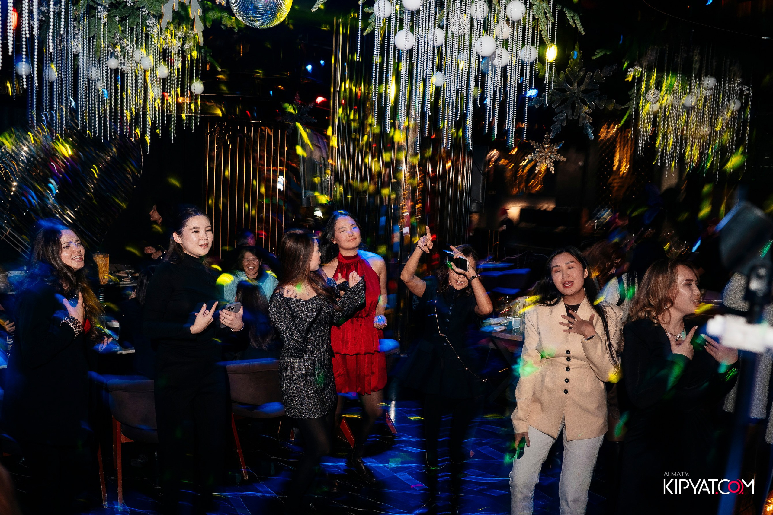 MOOD KARAOKE & TERRACE. КИПЯТКОМ АЛМАТЫ! Фотосъемка мероприятий в Алматы