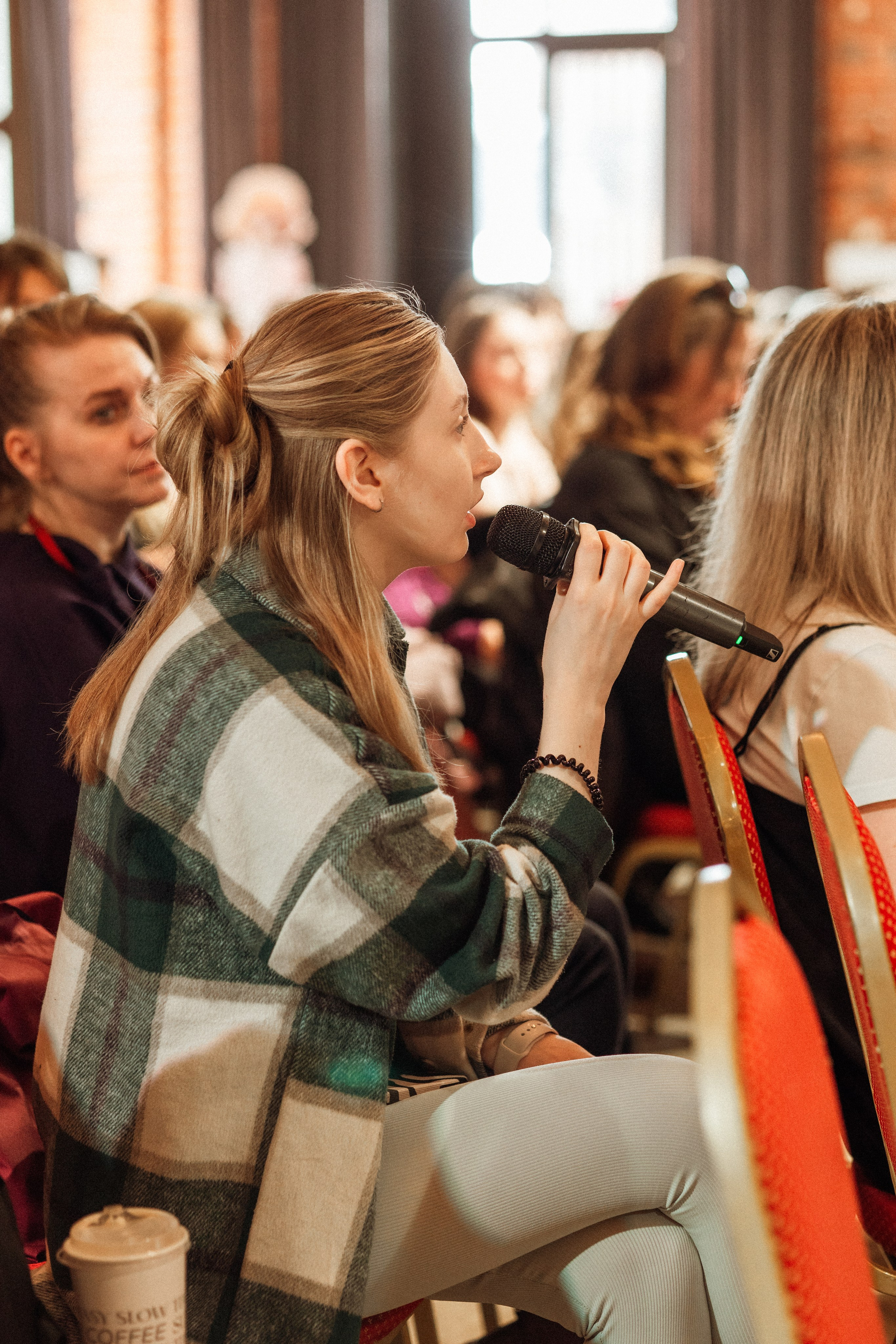 CBcon. Фотограф анималист в Москве Майорова Евгения