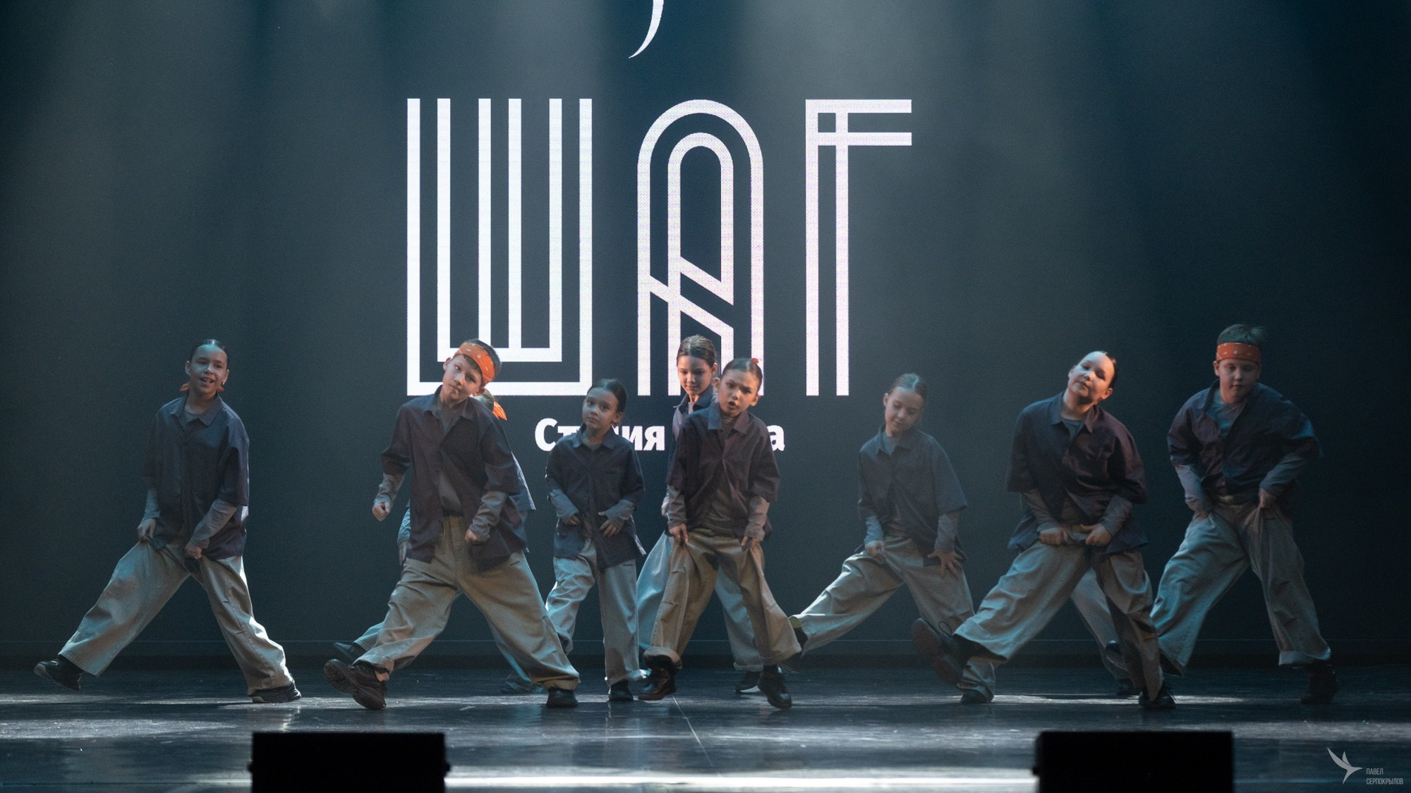 Отчетный концерт студии танца «ШАГ». Репортажный фотограф в Казани Павел Серпокрылов