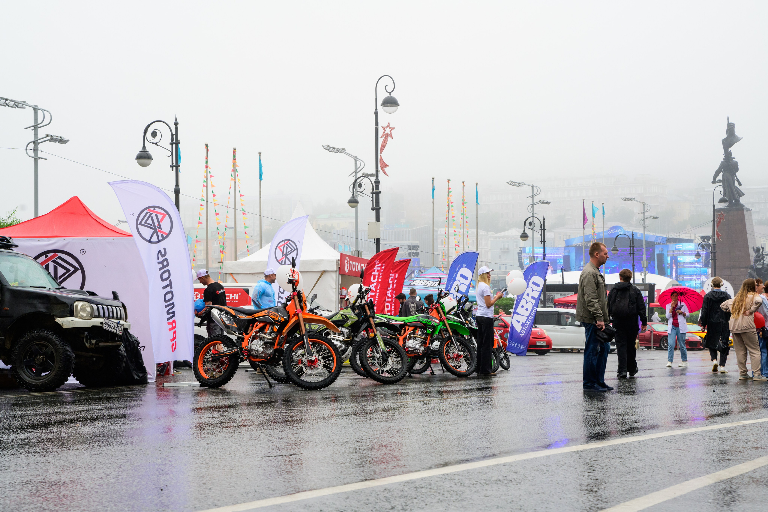 Автосалон 2026 SPR Motors. Репортажный фотограф во Владивостоке Таня Терехина