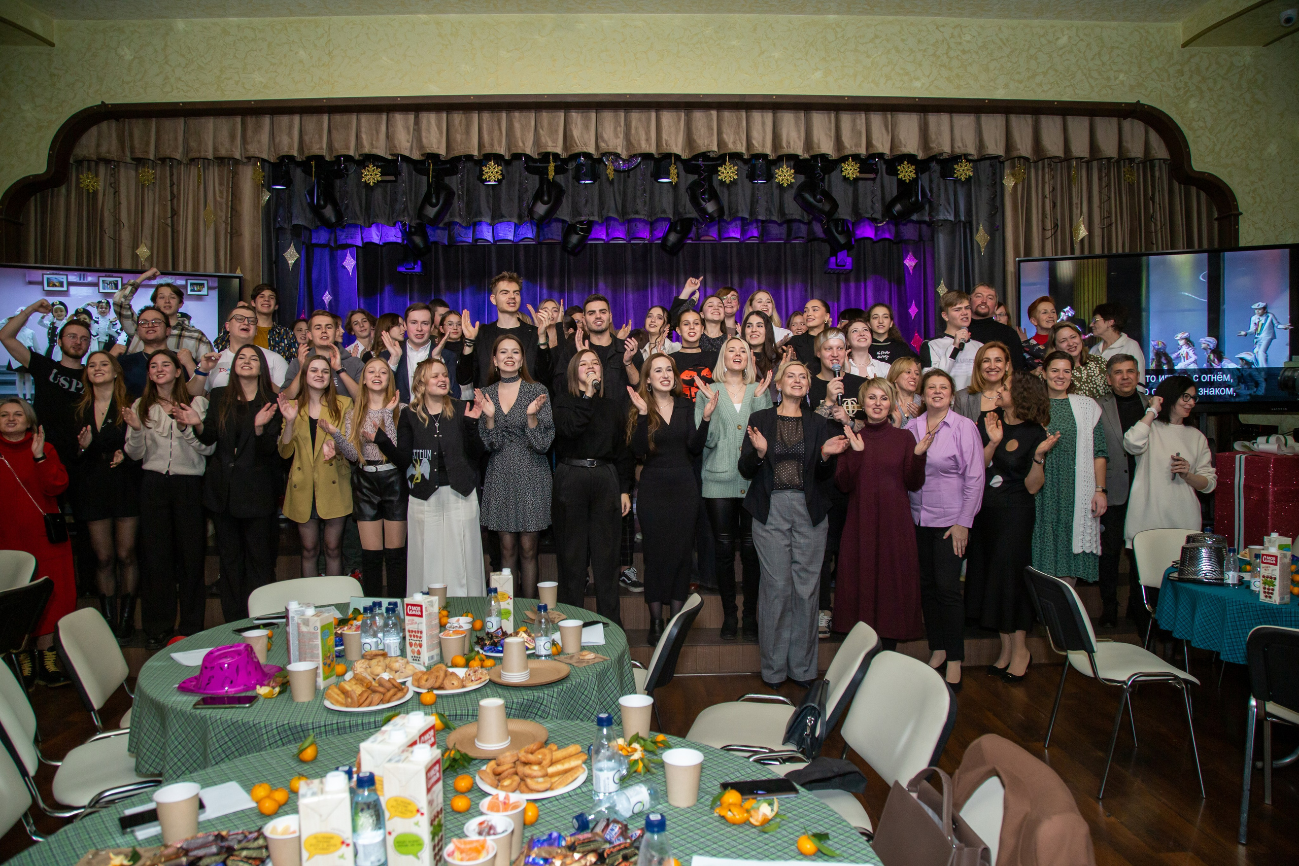 Репортажная съёмка для Домисольки на новый год. «Студия DRONAVT`s» — видеосъёмка и фотография г. Москва