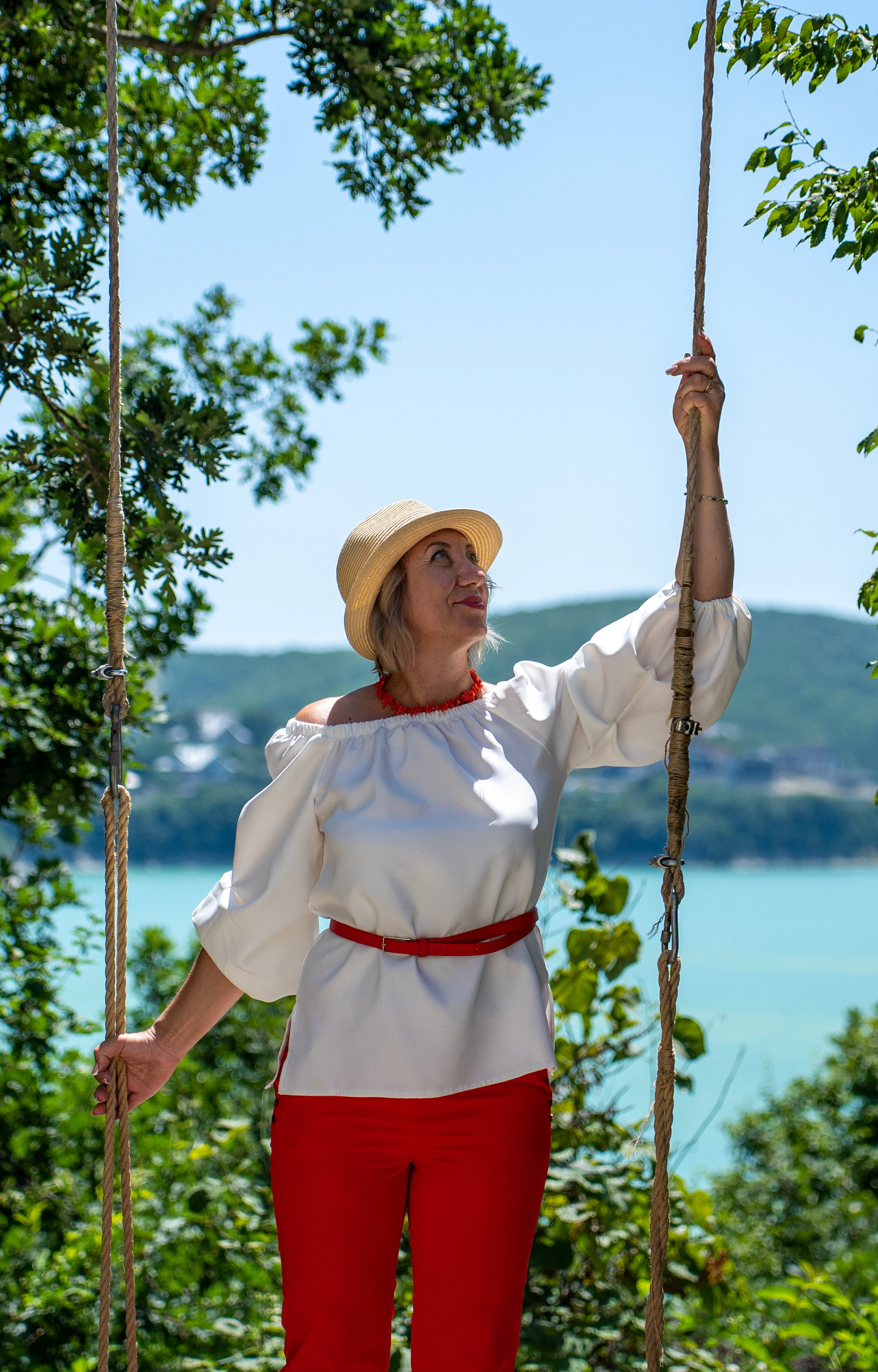 Фотосессия в Абрау-Дюрсо летом. Семейный и детский фотограф Екатерина Черняева. Снимаю портреты, love story, фотопрогулки, работаю на улице, в кафе, студии, дома у клиента