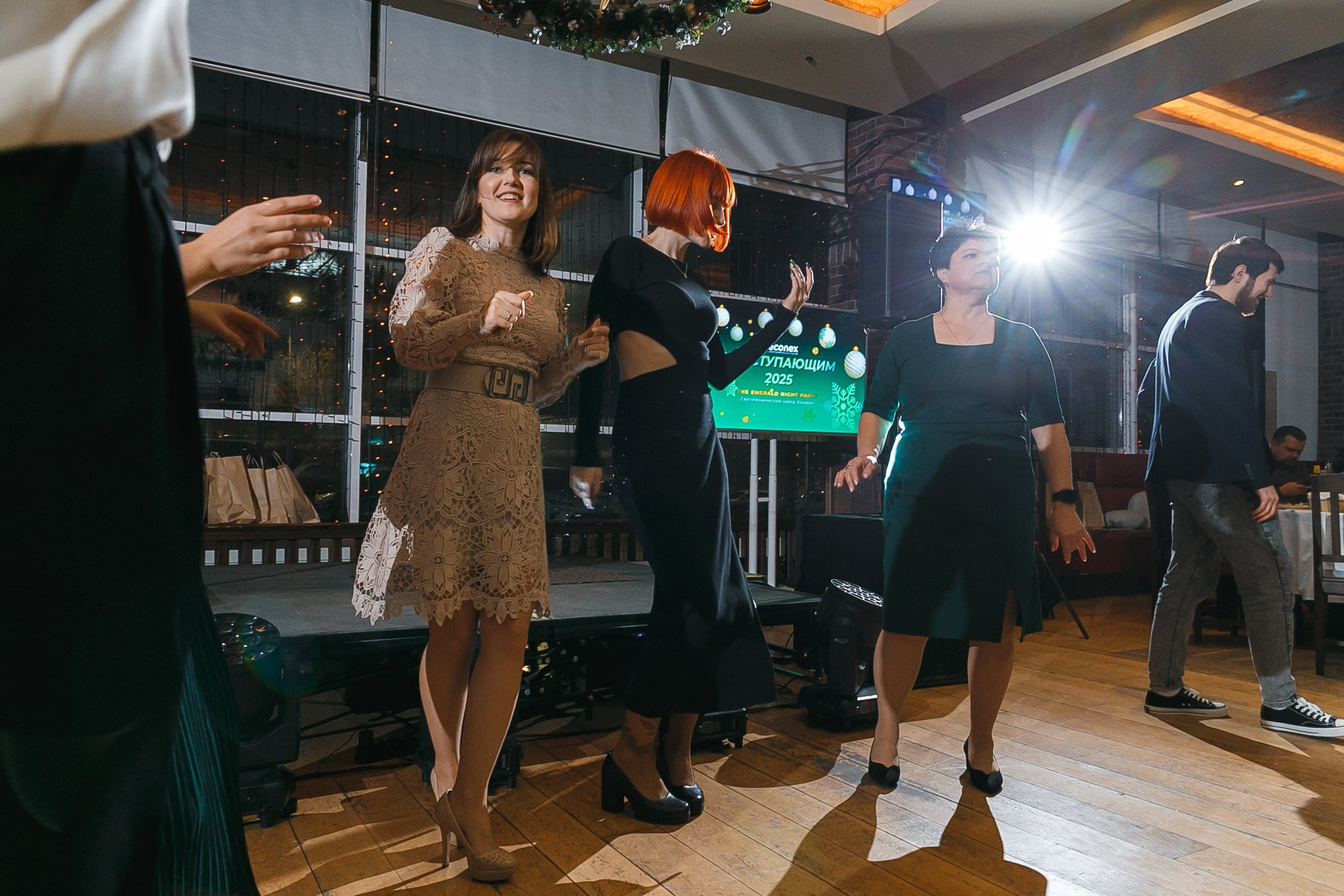 Новогодняя вечеринка компании Econex. Событийный фотограф Максим Бескоровайновнов
