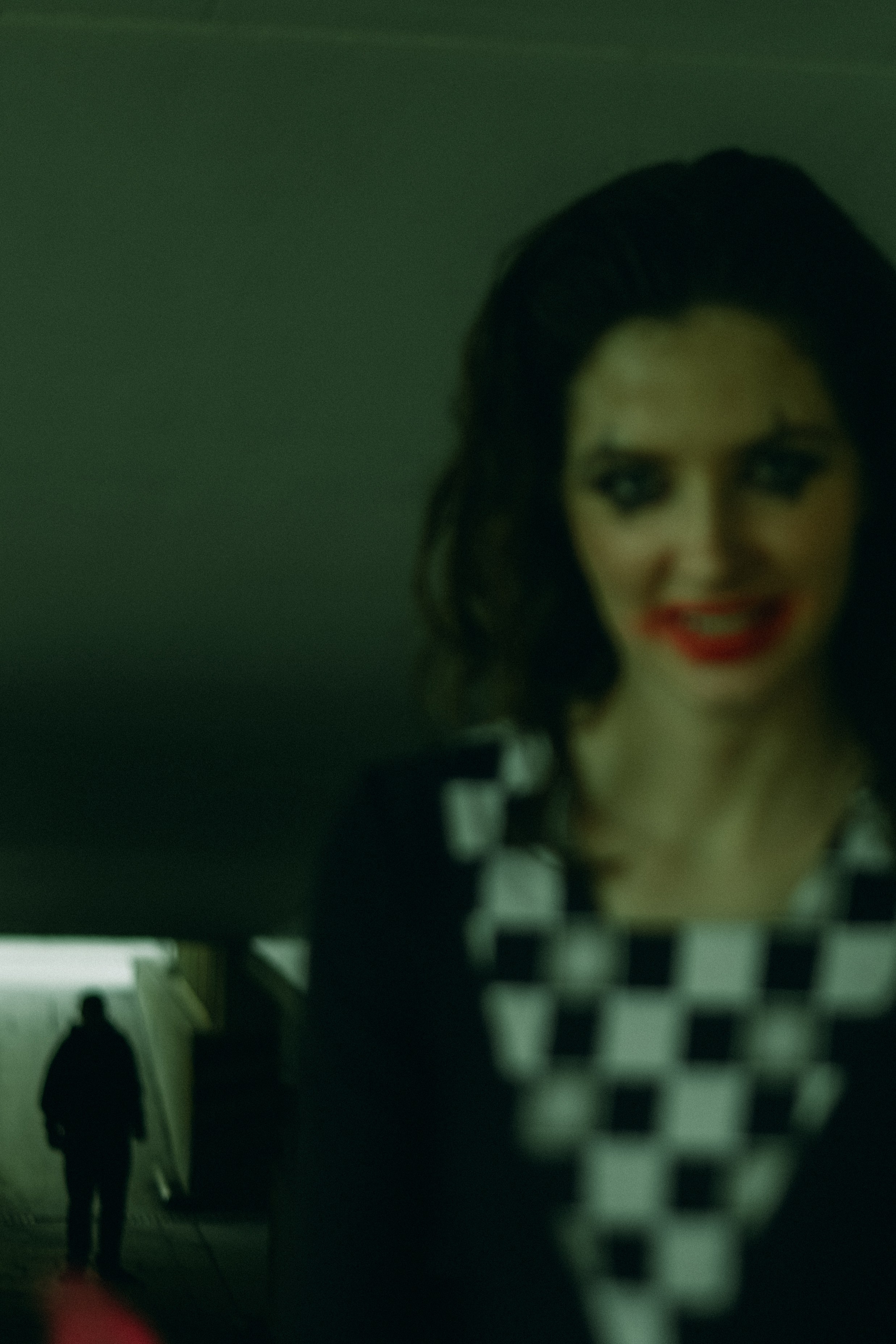 Фотосессия в стиле гранж в Тюмени — Закоулки города | Фотограф Дарья Мустафина. Портретный фотограф Тюмень Дарья Мустафина