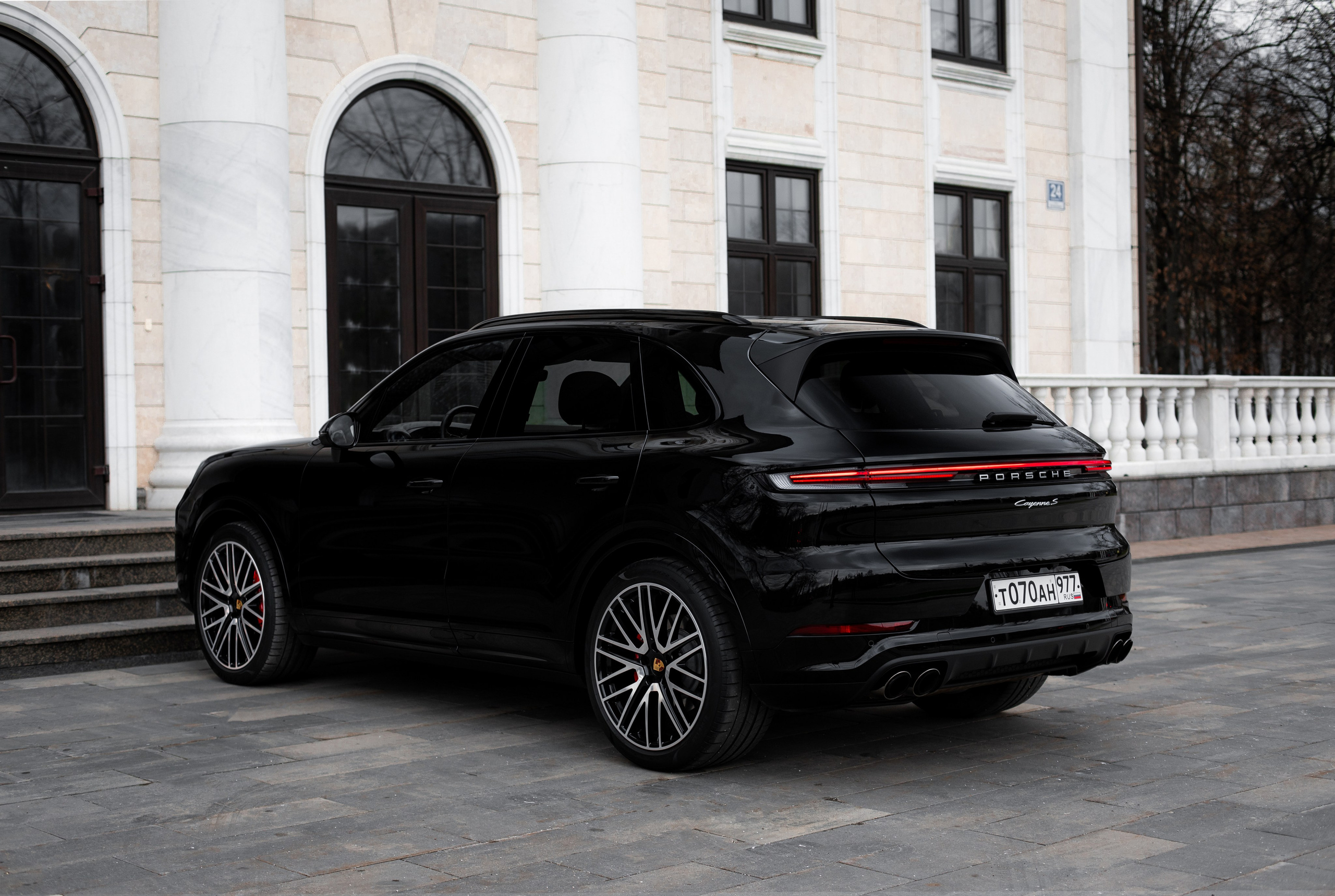 Porsche Cayenne S. Автомобильный фотограф в Москве Андрей Емельянов