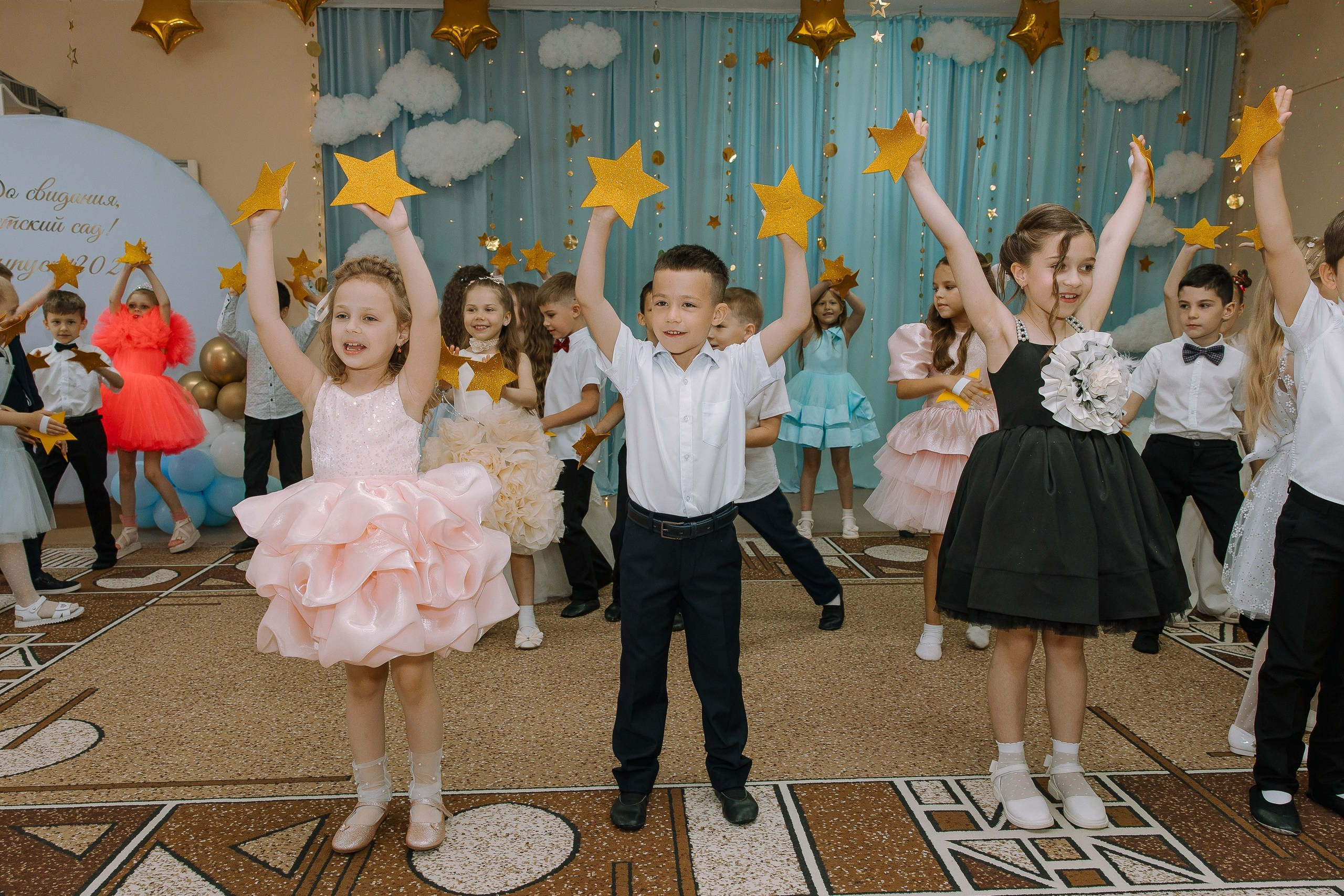 Выпускной в ДС -29. Выпускные альбомы Натальи Бутко: Новороссийск, Анапа, Геленджик