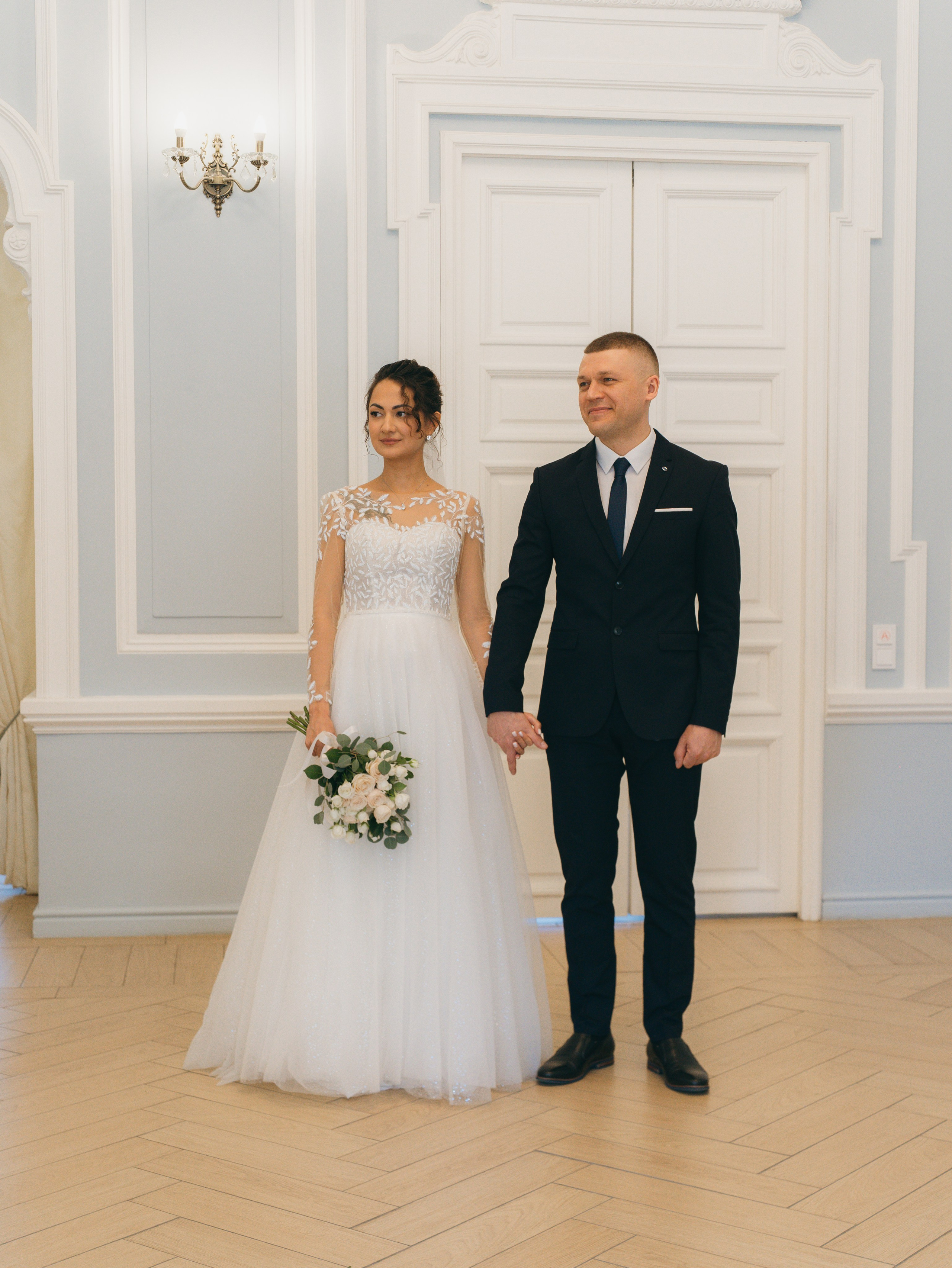 Свадебная фотосессия в загсе. Фотограф из Екатеринбурга Алена Мусалимова