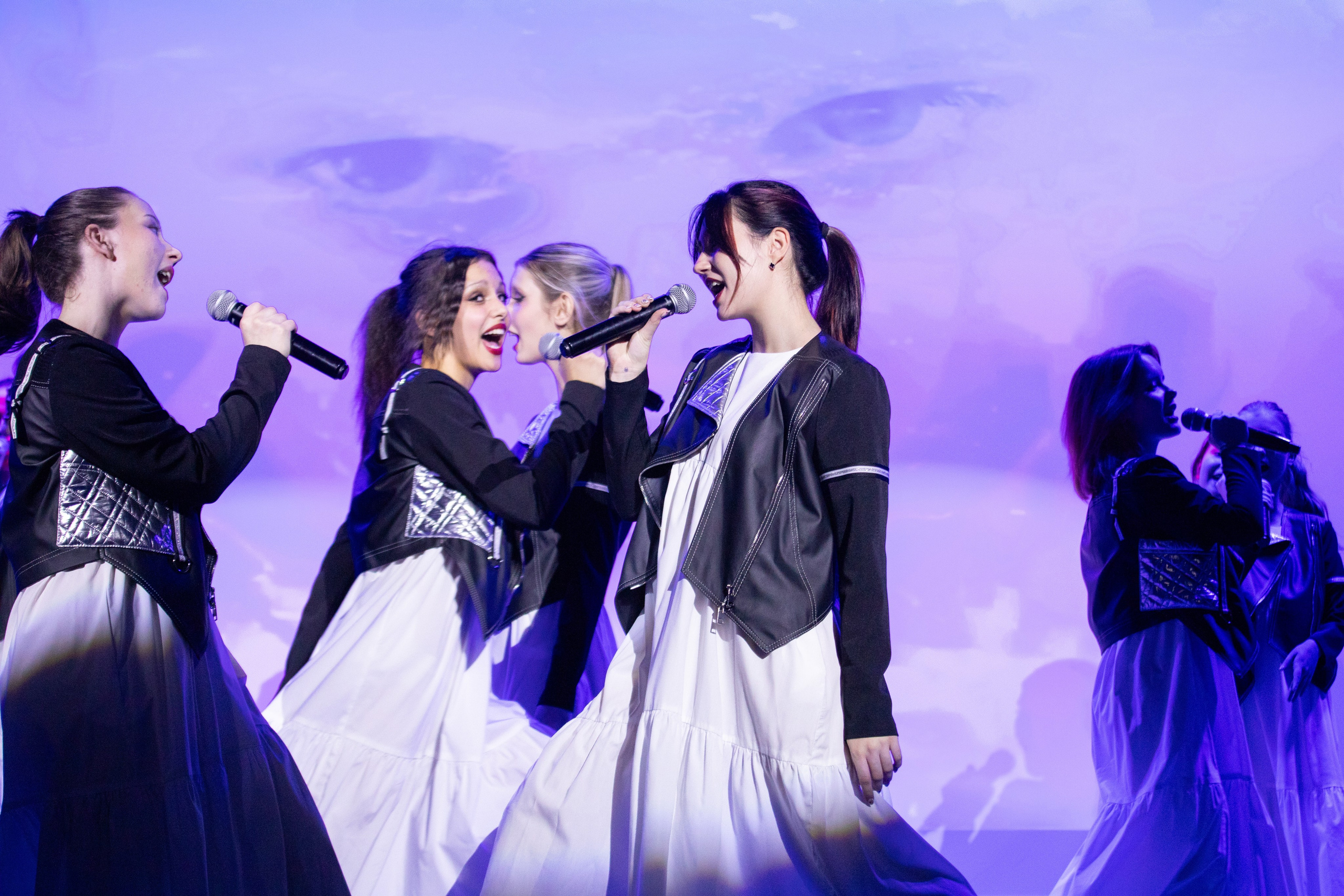 Отчетный концерт студии «Барбарис'. Фотограф в Новосибирске Ася Зверева