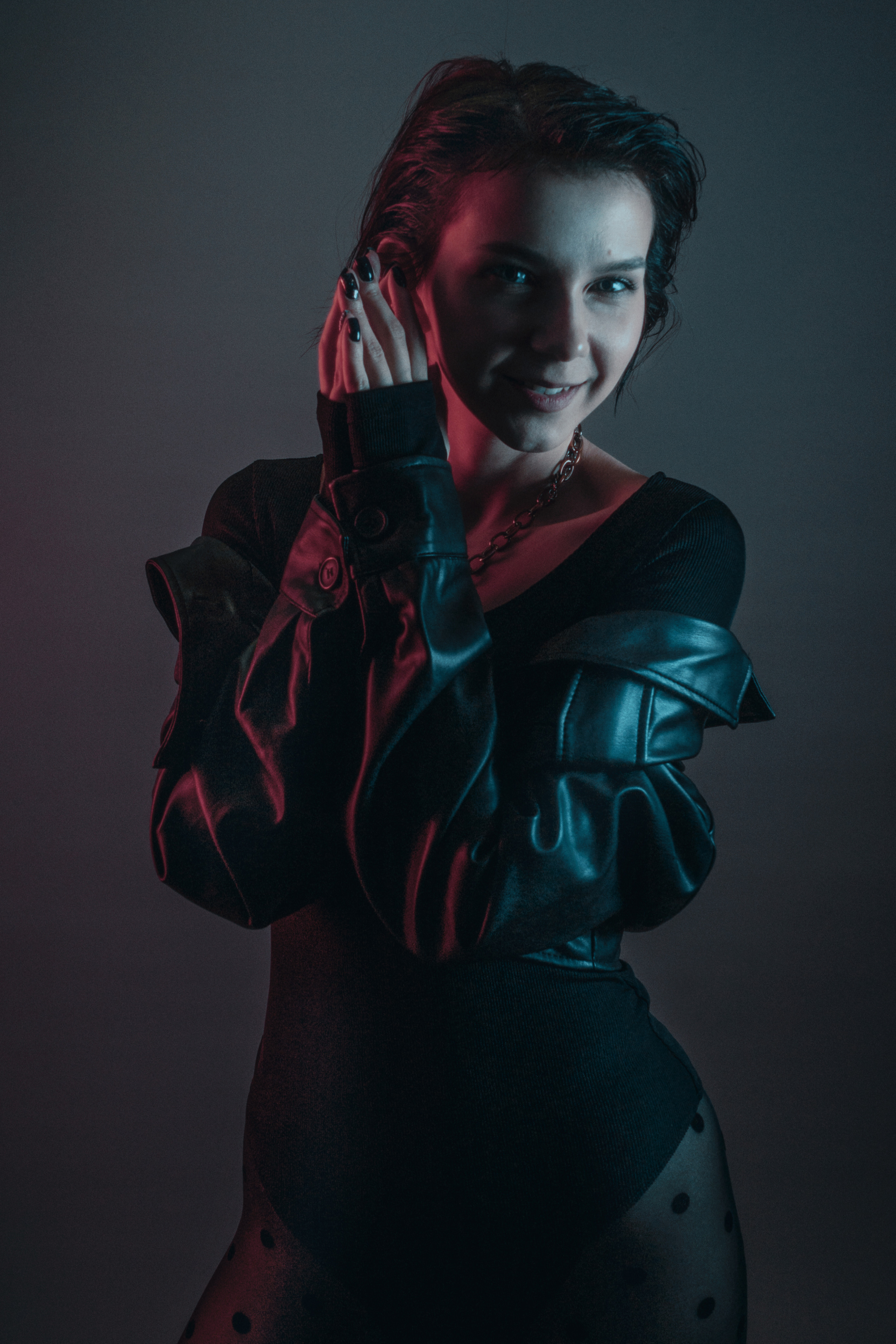 Виктория. Фотограф в Самаре Туваев от художественных портретов до маркетплейсов