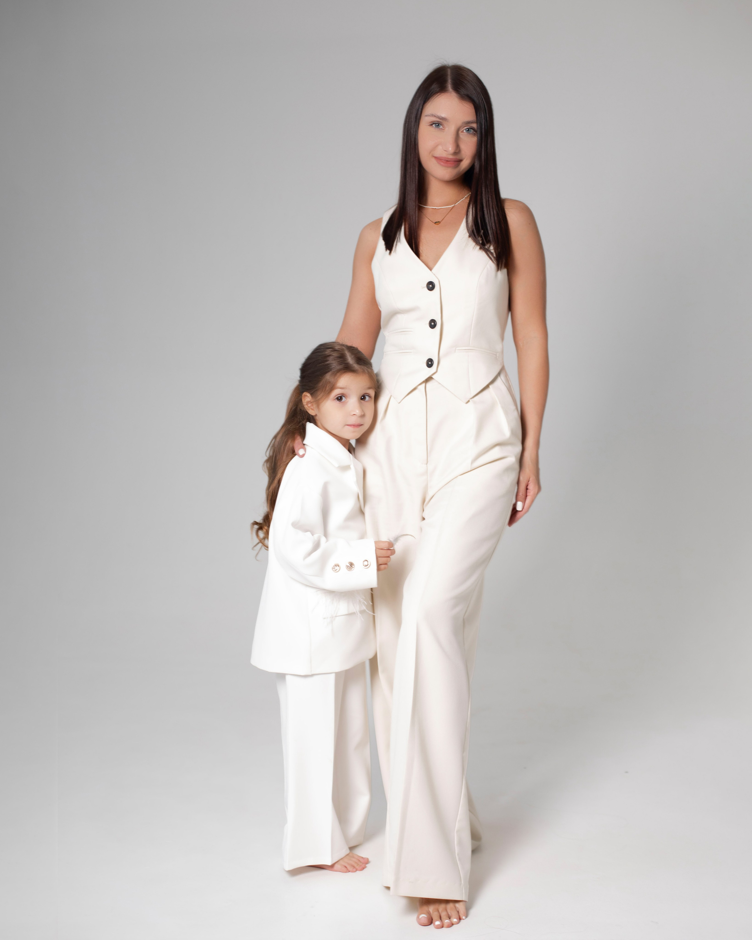 Маша, Арина, Артем. Главная