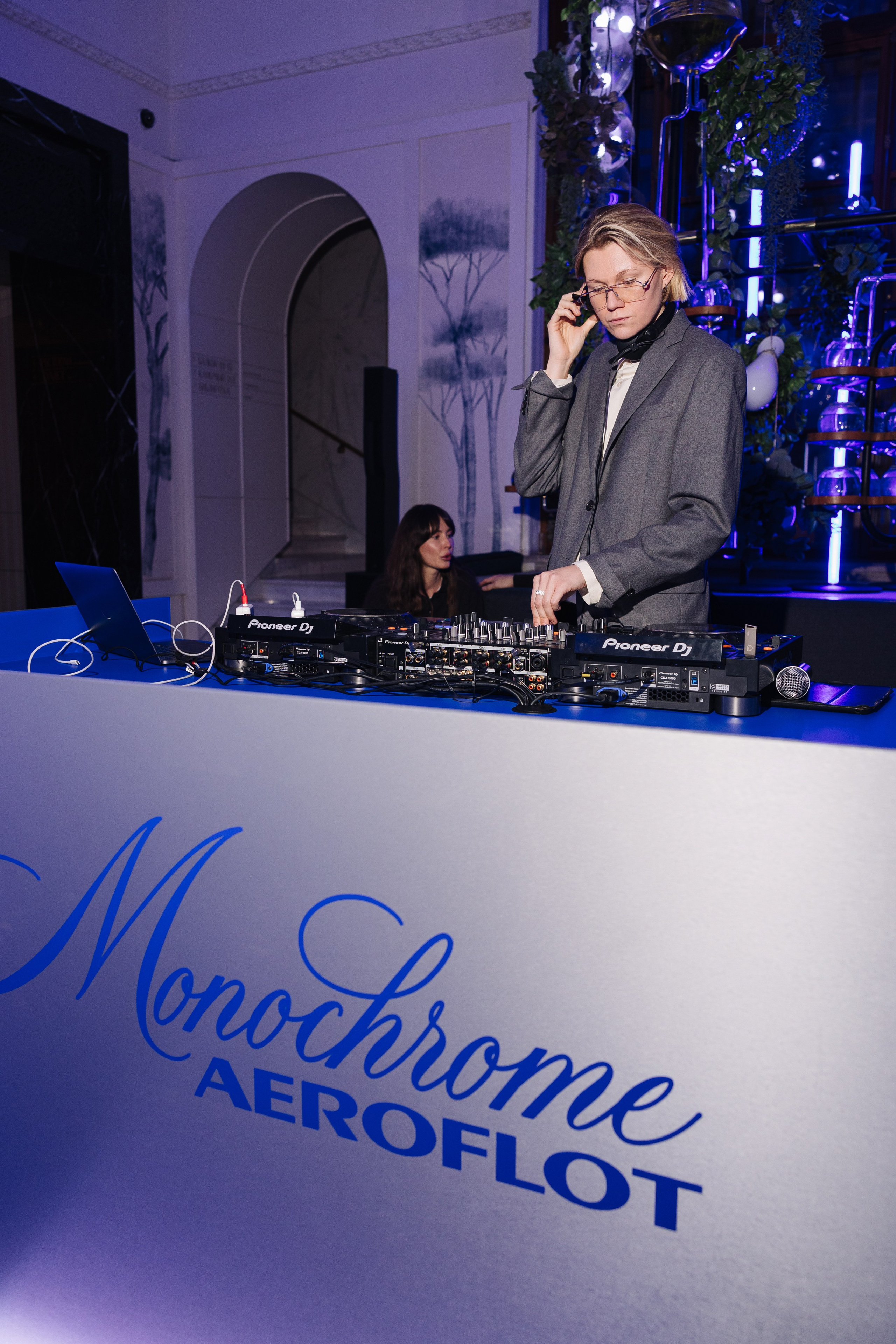 Monochrome x Aeroflot. Фотограф Олег Коровяков