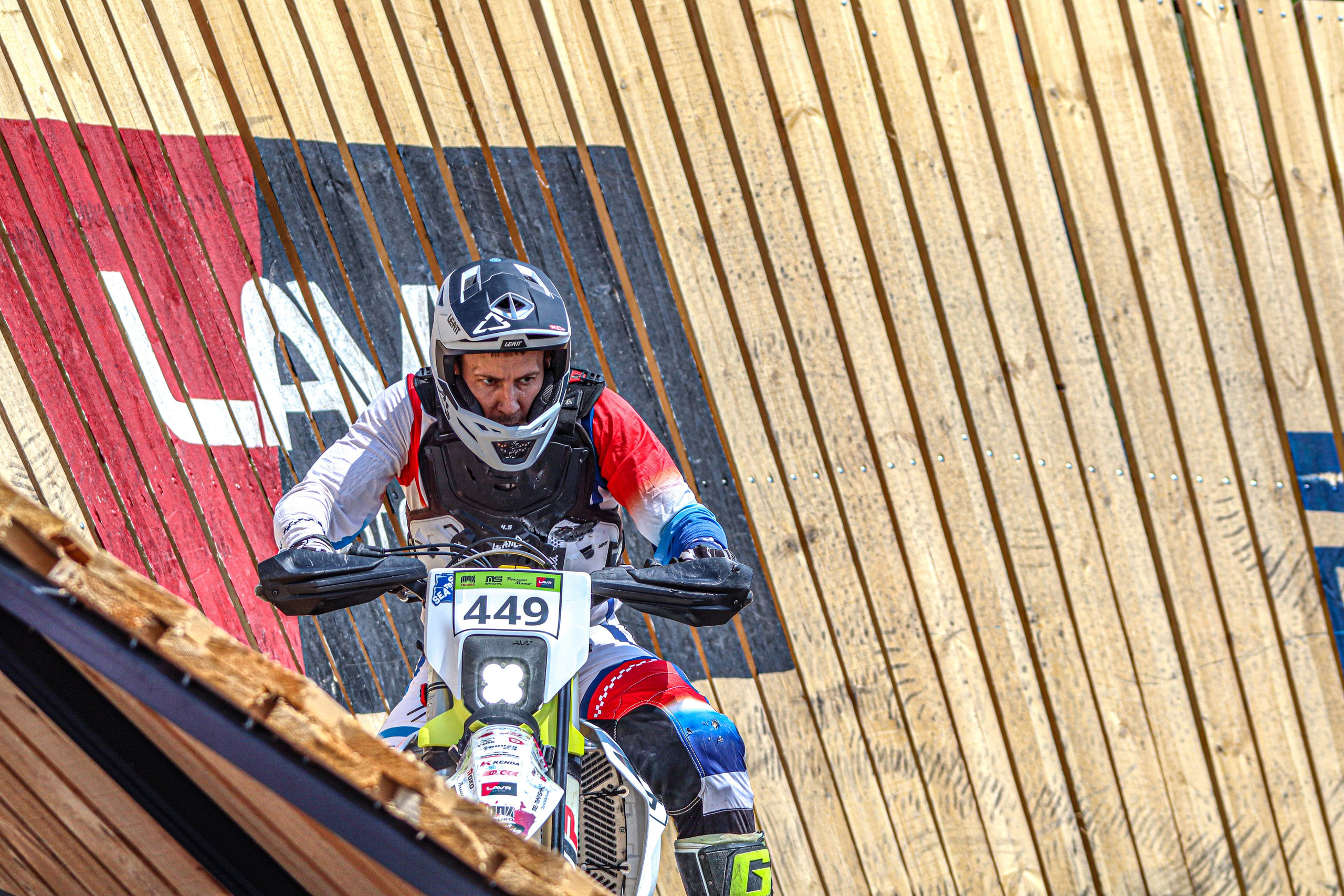 Enduro. Ivaladimirovna1995.wfolio.pro