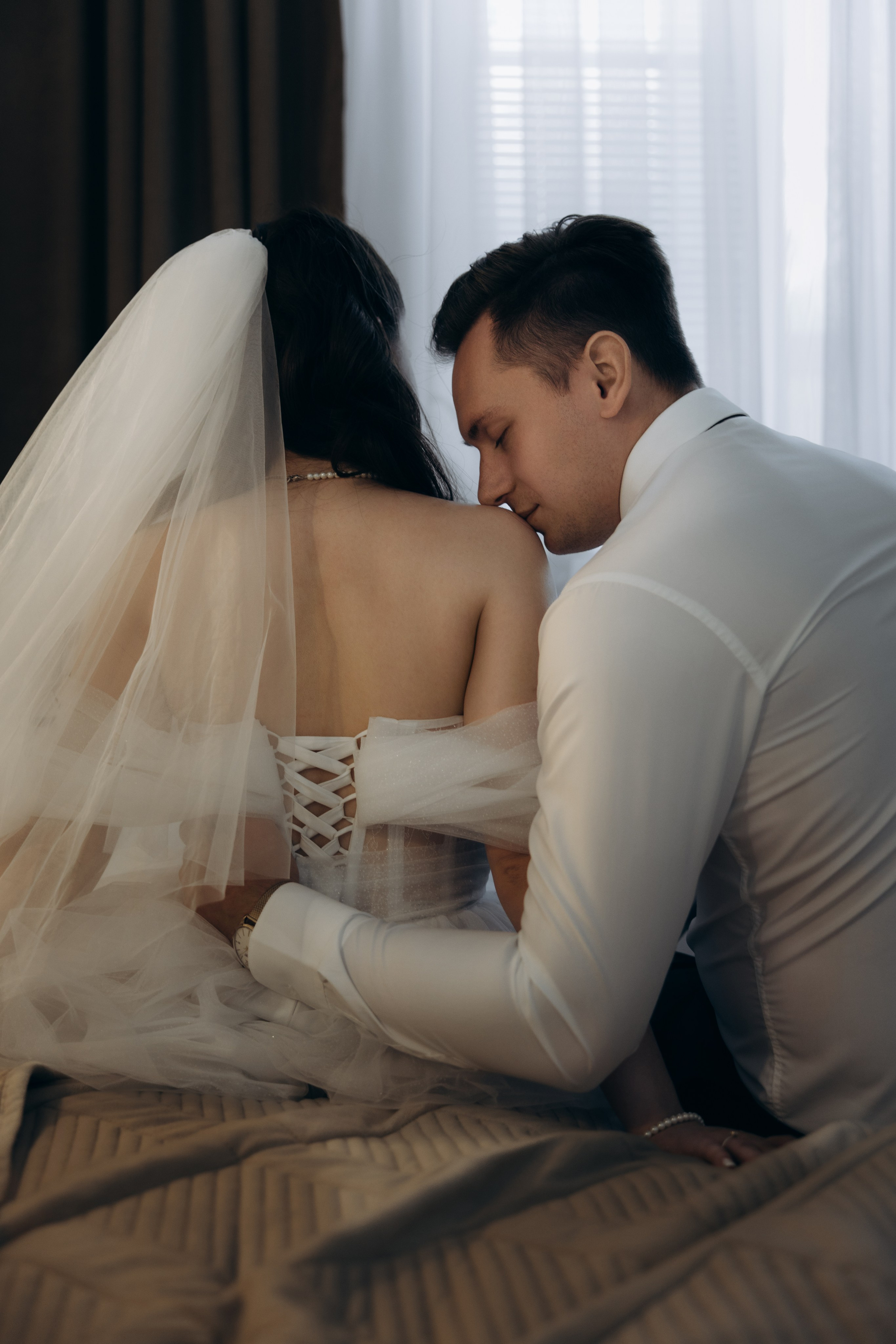 Свадебная фотосъемка в Пензе: Ольга и Владислав в отеле и студии «Перспектива»