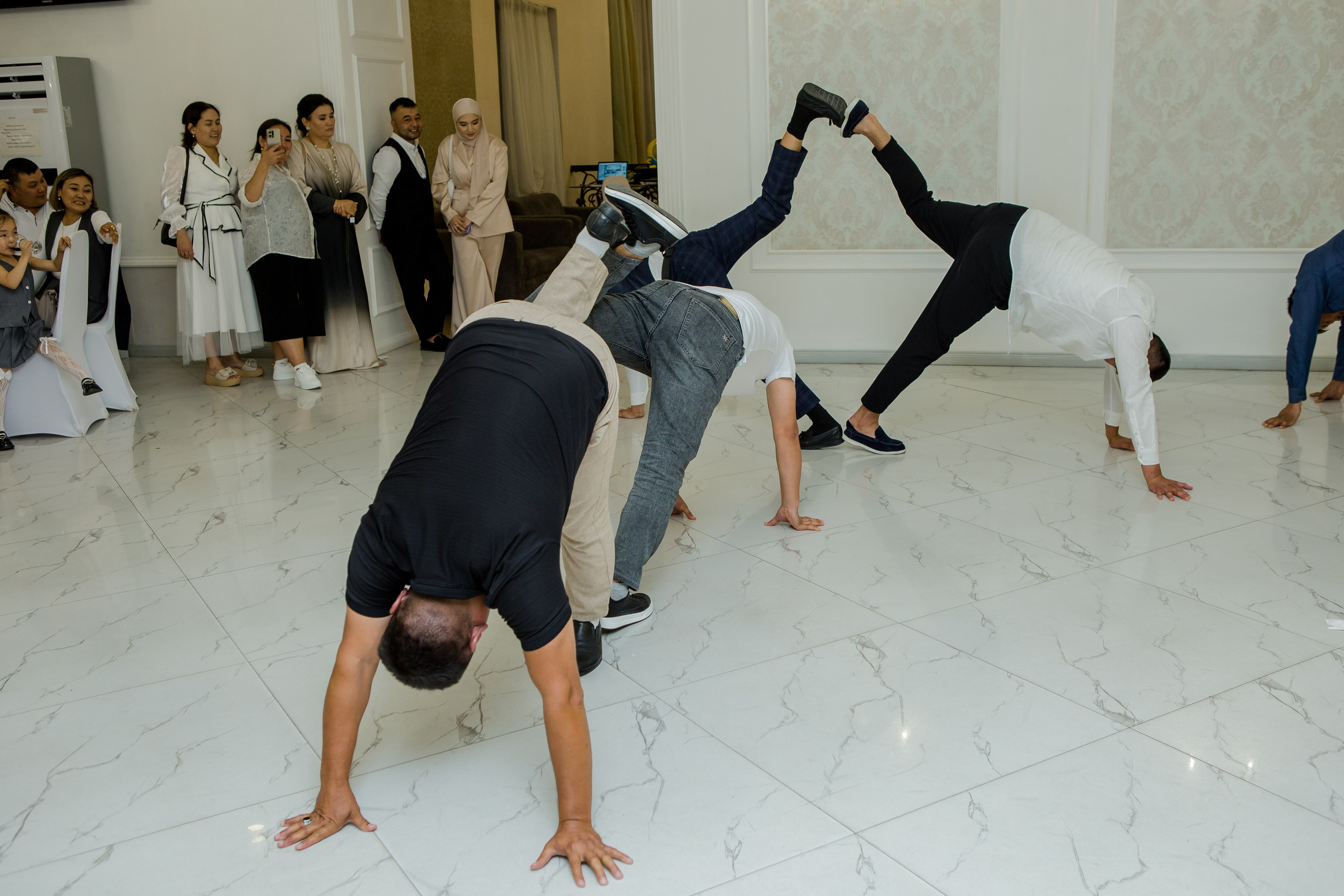 QYZ UZATU ZHADYRA. Свадебный и репортажный фотограф в Астане T.Yertay «Nomad media»