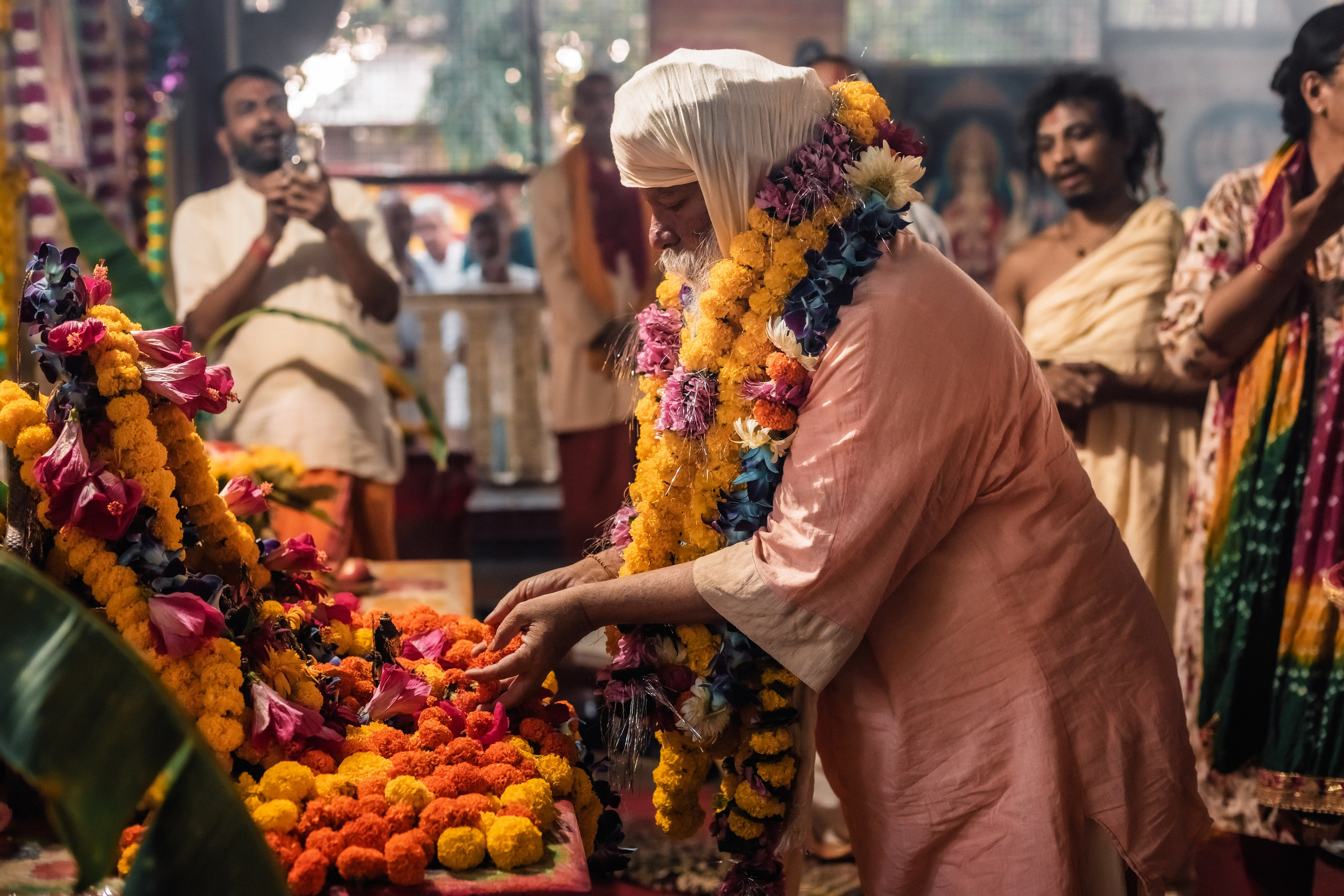 Devraha baba ji ashram life 2025. Mariam Bagdasaryan