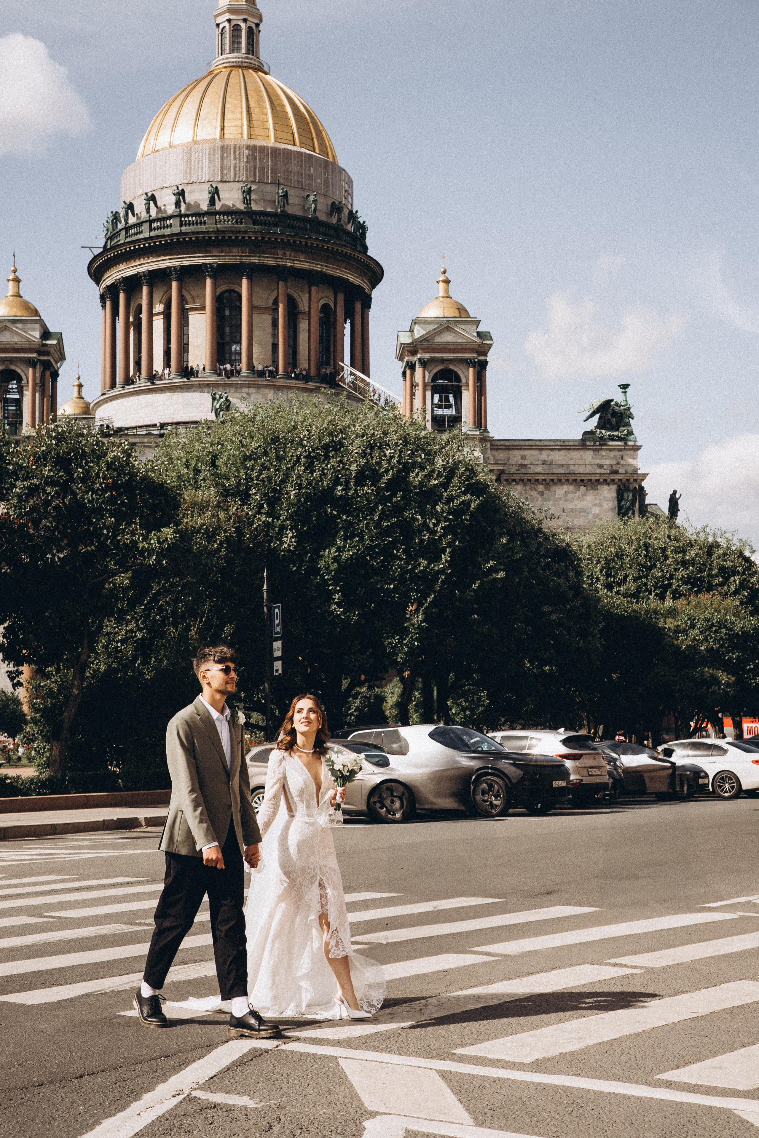 СВАДЕБНАЯ ПРОГУЛКА ВОЗЕ ИСАИКЕВСКОГО СОБОРА АСТОРИИ И ЗАКОНОДАЛЕТНОГО СОБРАНИЯ. Профессиональный фотограф, Санкт-Петербург — Виктория Богомолова