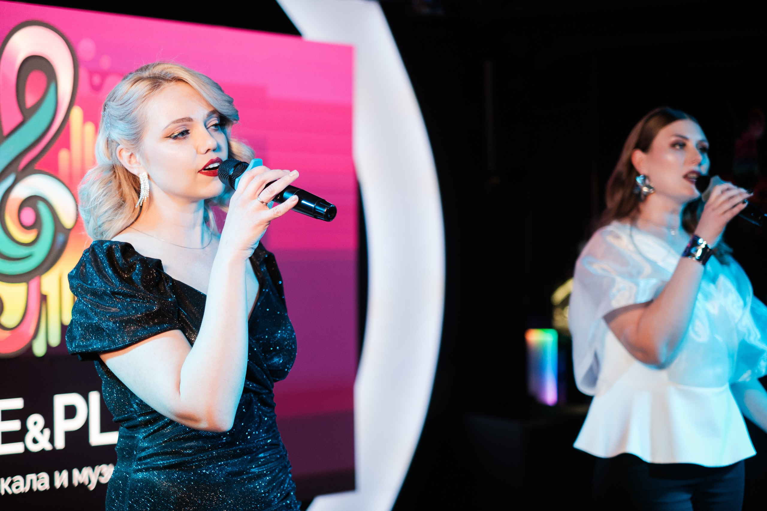 Voice&Play | караоке-бар ГОСТИ. Свадебный и репортажной фотограф Денис Ожигин в Краснодаре и Краснодарском крае