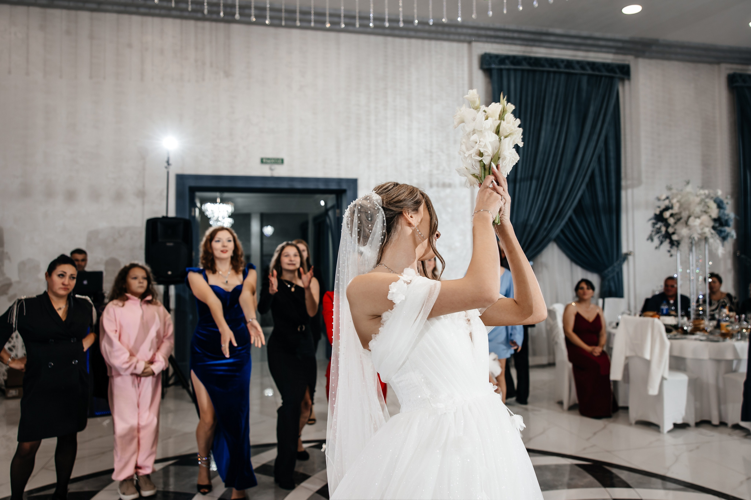 Анонс свадьбы Максима и Алены. Свадебный фотограф в Крыму и Севастополе Ольга Баскакова