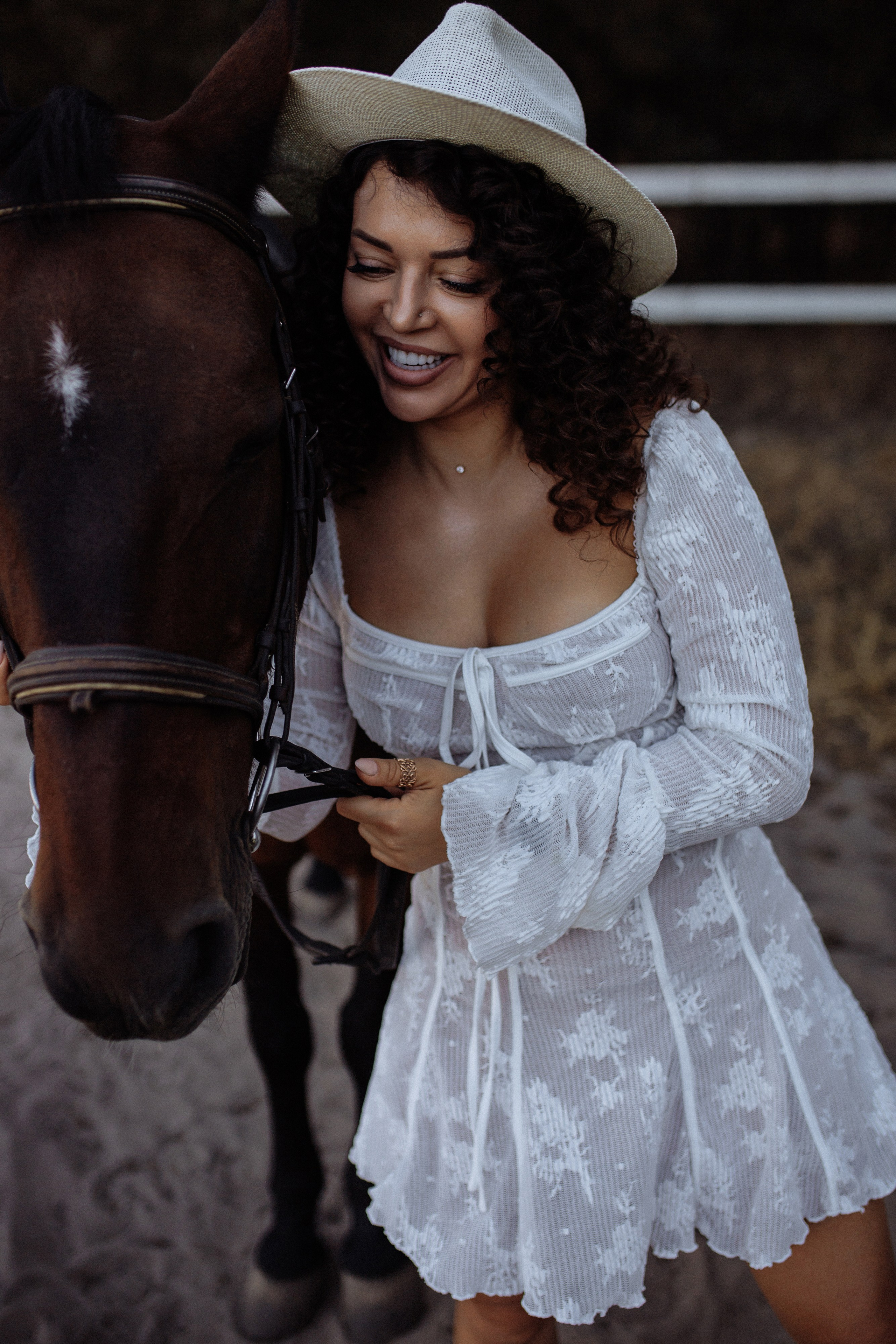 Олеся и семья. Семейный фотограф Губкин/Старый Оскол