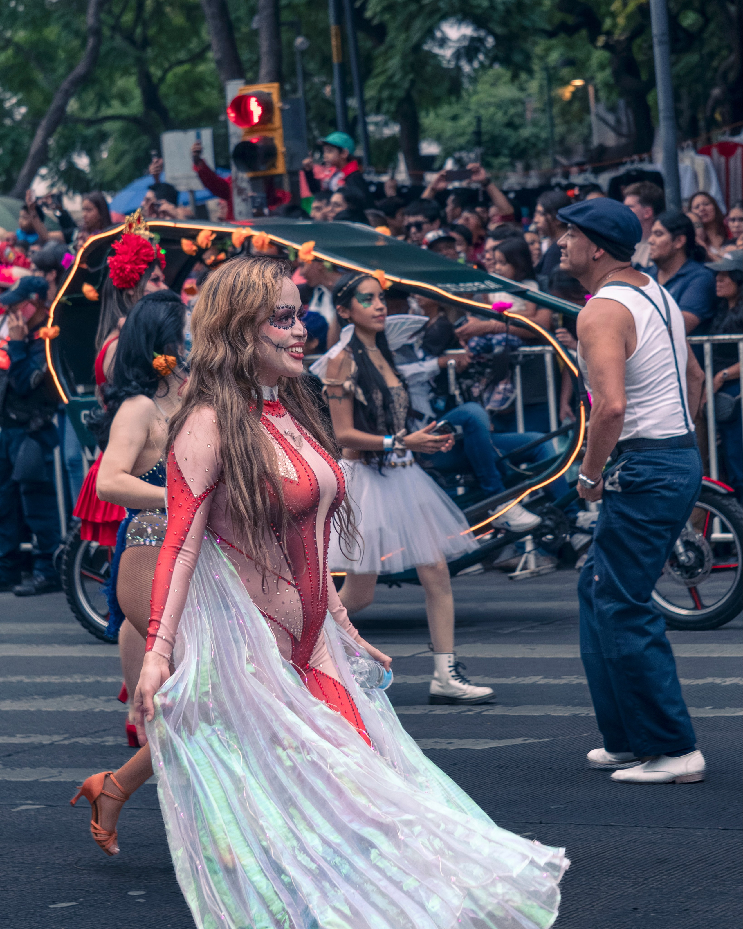 Day of the Dead. Ofrenda & Parade. CDMX Photography | Alex Klenin| Portrait & Event Photographer