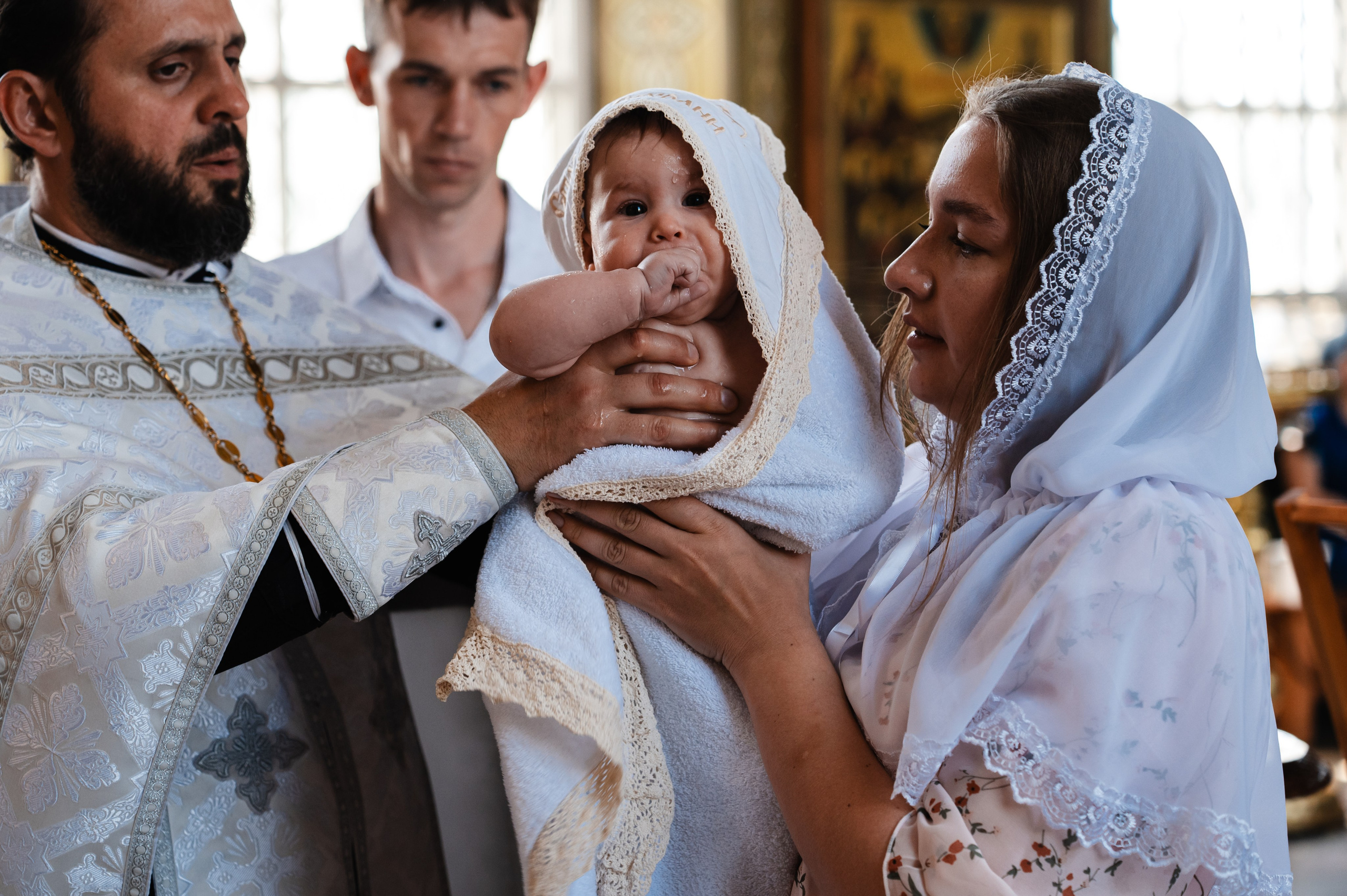 Таинство Крещения Дарьи (Храм Преполовения Пятидесятницы). Фотограф Ярута Оксана / Ростов-на-Дону
