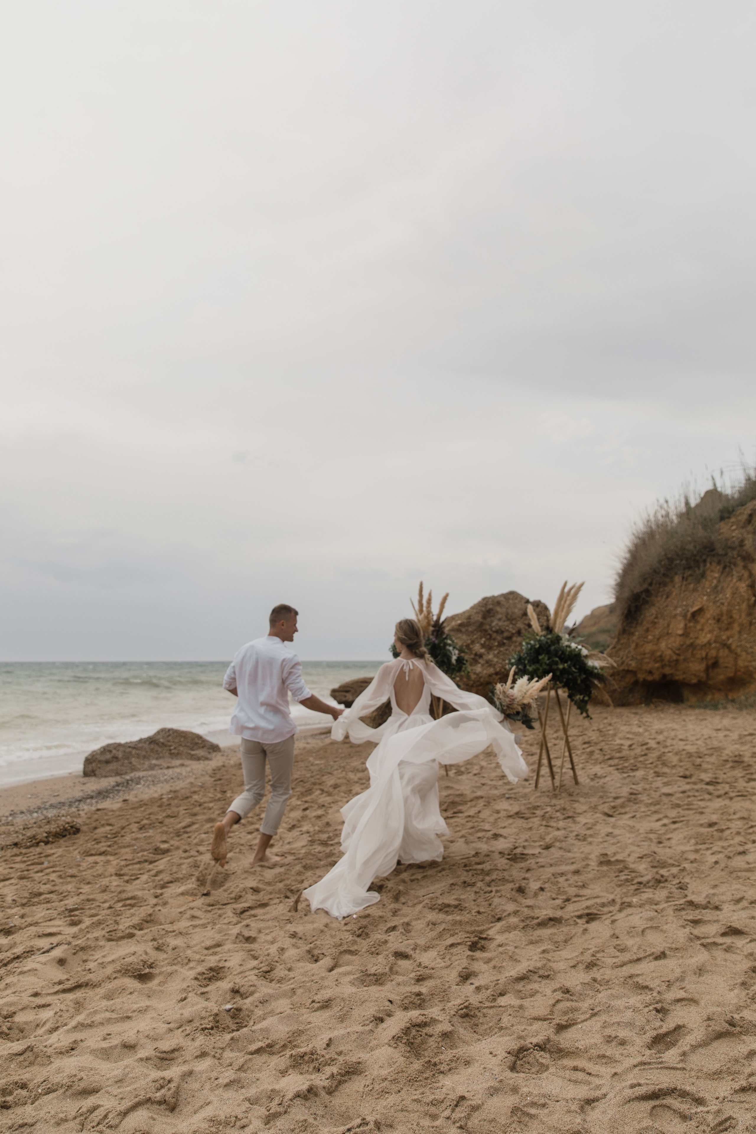 На берегу моря…. СВАДЕБНЫЙ ФОТОГРАФ В КРЫМУ И СЕВАСТОПОЛЕ