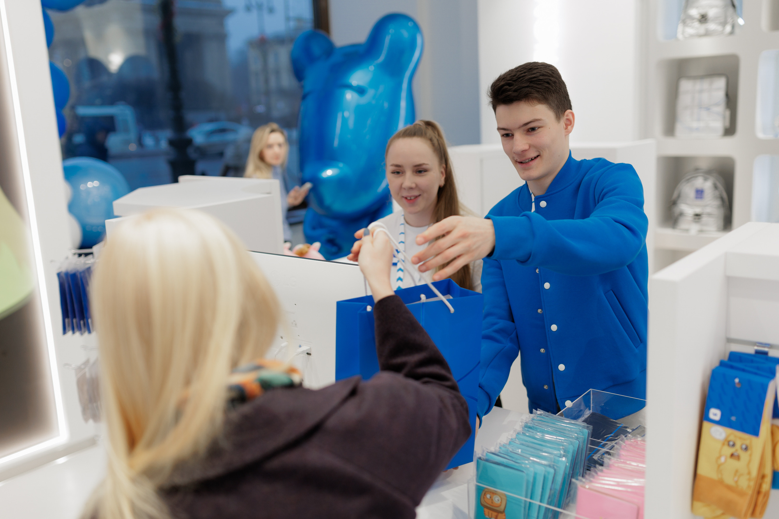 Открытия сторов. Репортажный фотограф